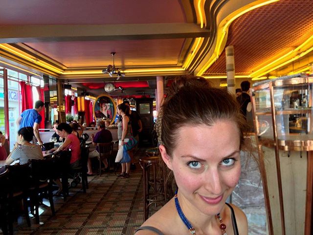 New blog post! This one lists my favorite travel inspiring movies (link on profile). What are some of your favorites?⠀
⠀
Here is me a couple years back doing a so-so Amelie impression in the Amelie restaurant in Paris. LOL ⠀
⠀
#travelgram #travelmovi