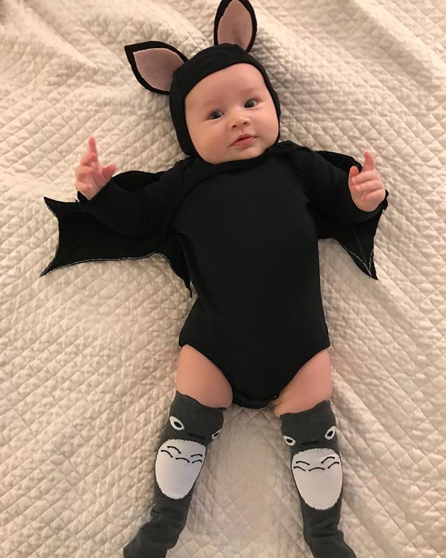 She&rsquo;ll suck your milk! 🦇⚰️🤱