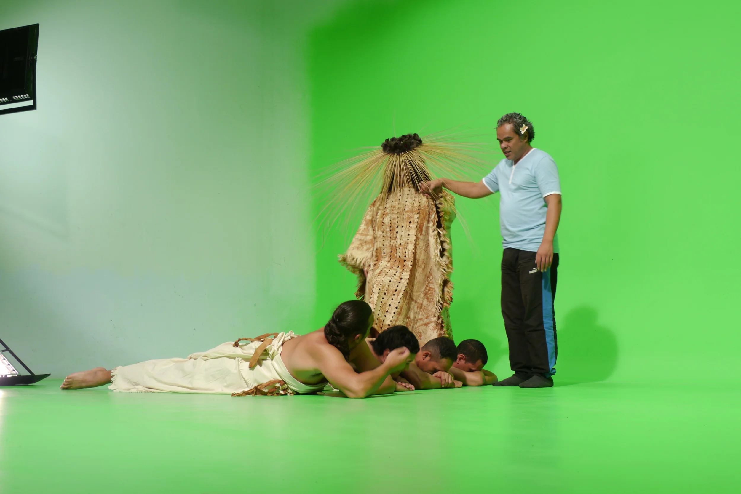 Sefa guides Makerita