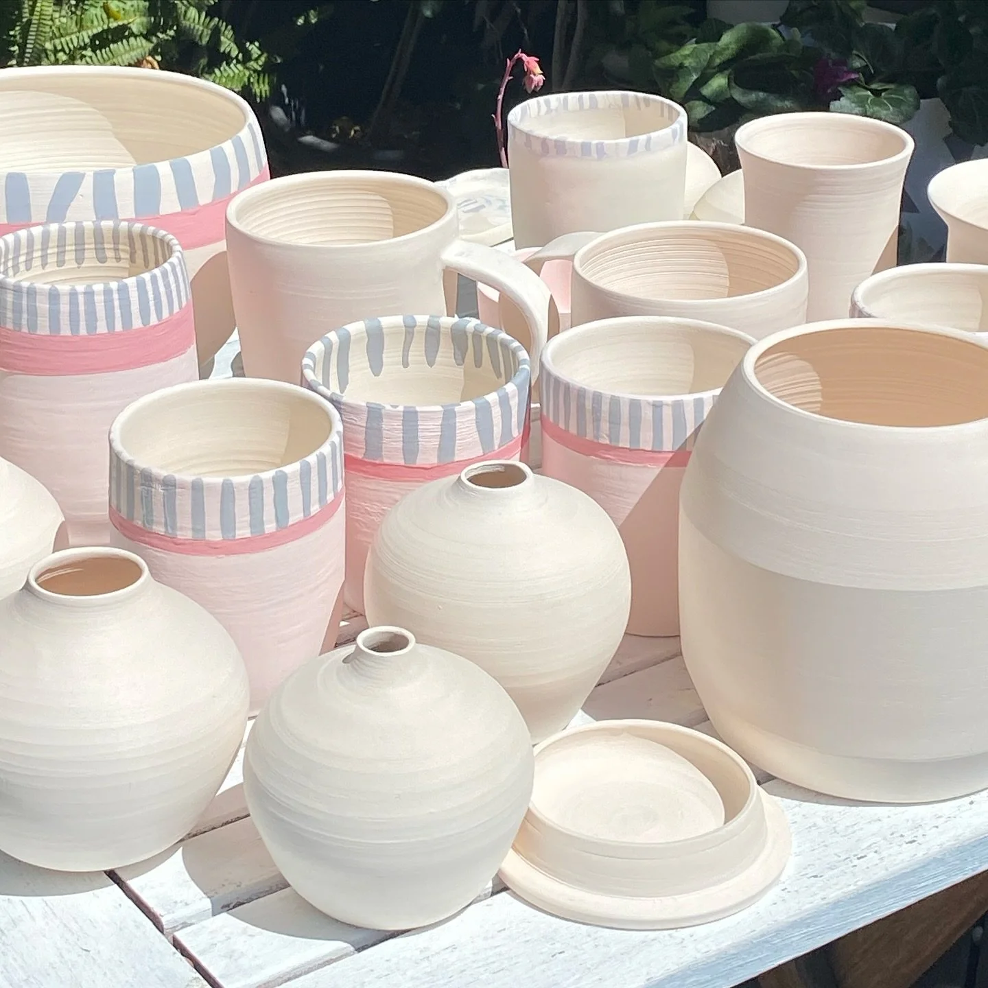 Sunkissed in the perfect moment thanks sun! Timing is king on the pottery realm . Sol, Eguzki, Sun