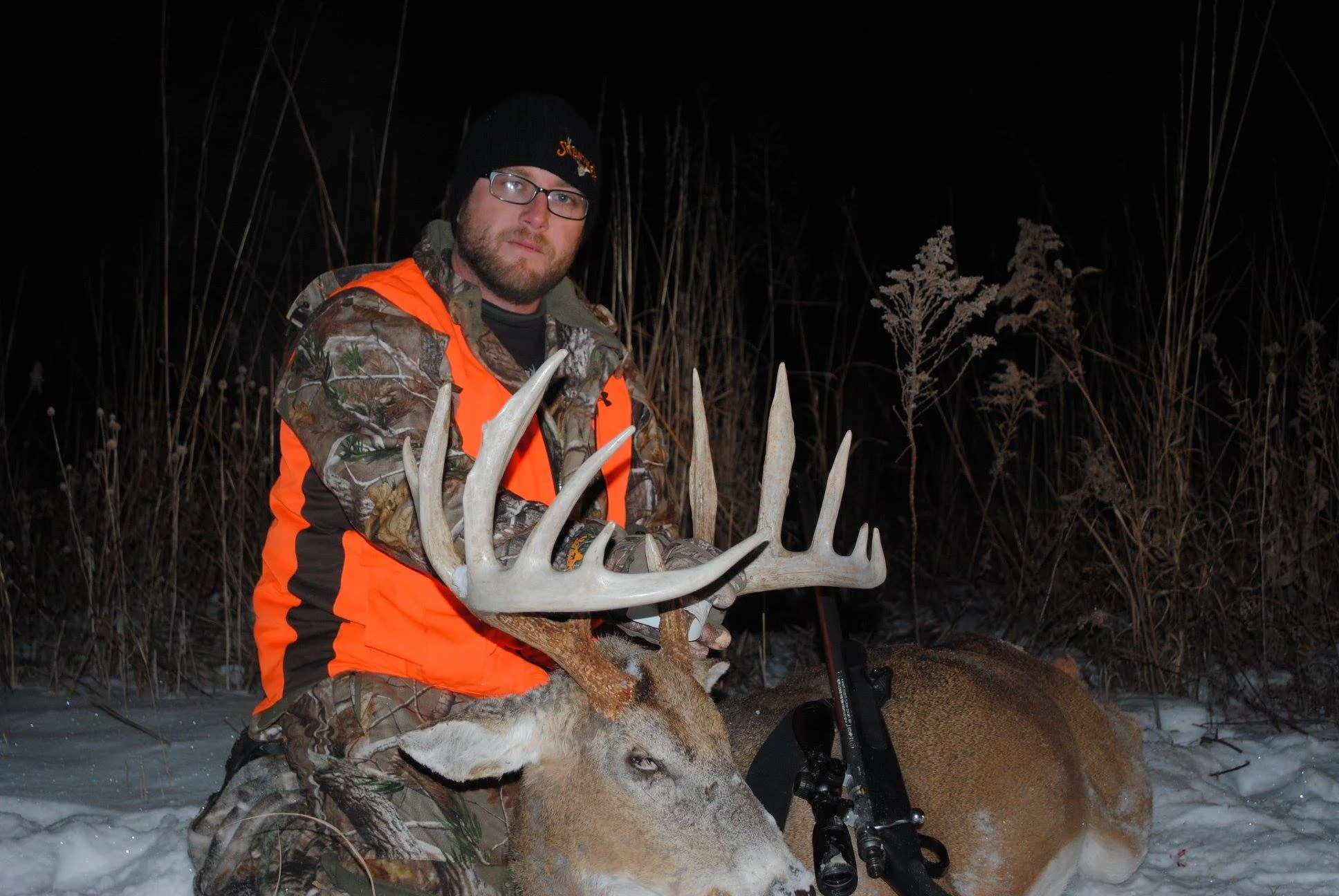Jeremy Roland has been with Final Descent Outdoors one year and is based in south central Iowa. Jeremy is in the land of giants and has the deer on the wall to prove it. Jeremy and his family farm several thousand acres in southern Iowa where he als…