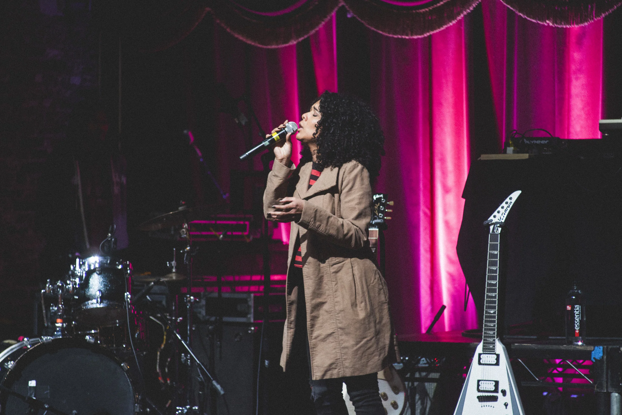 Clef_BrooklynBowl37FLRS.jpg
