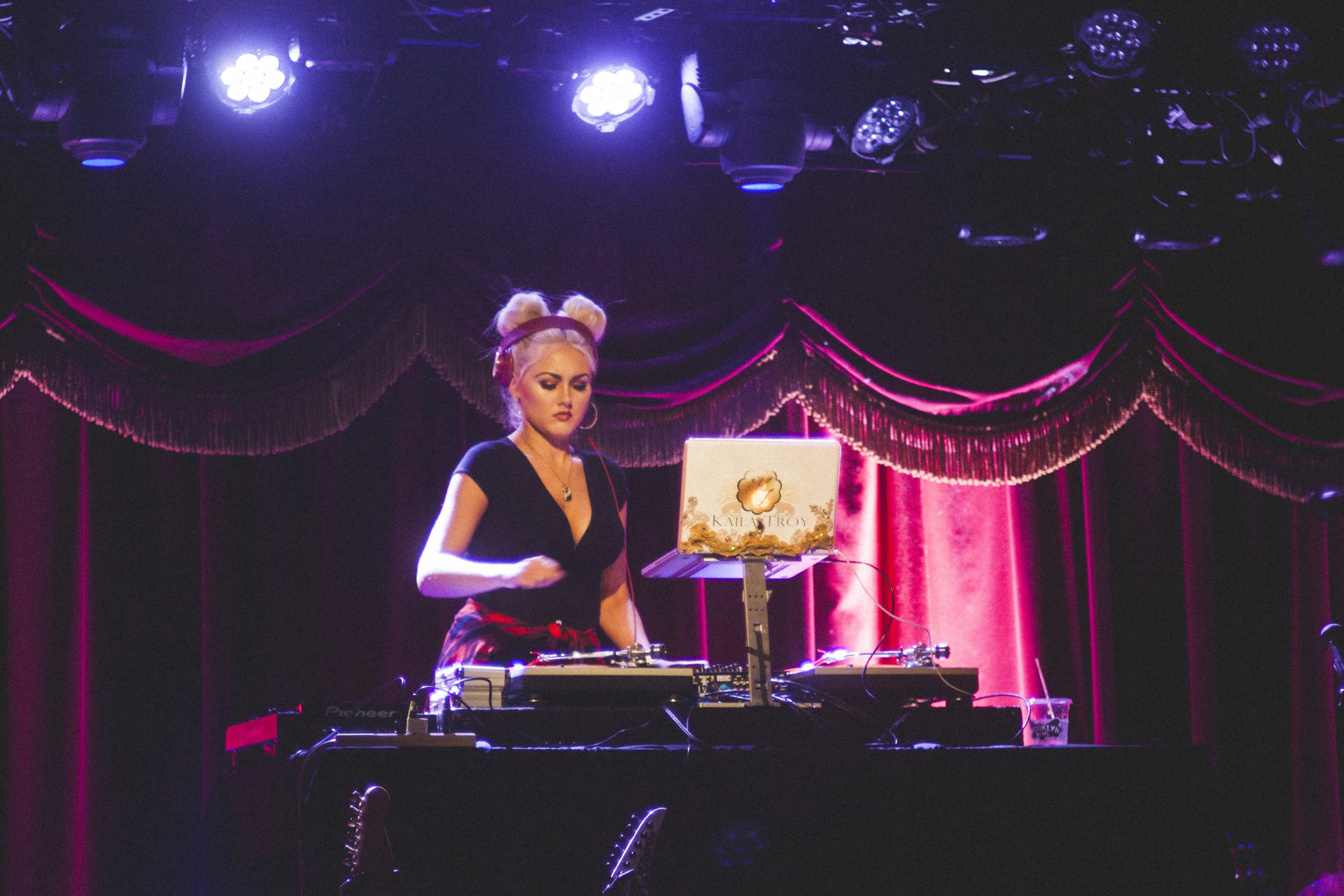 Clef_BrooklynBowl68FLRS.jpg