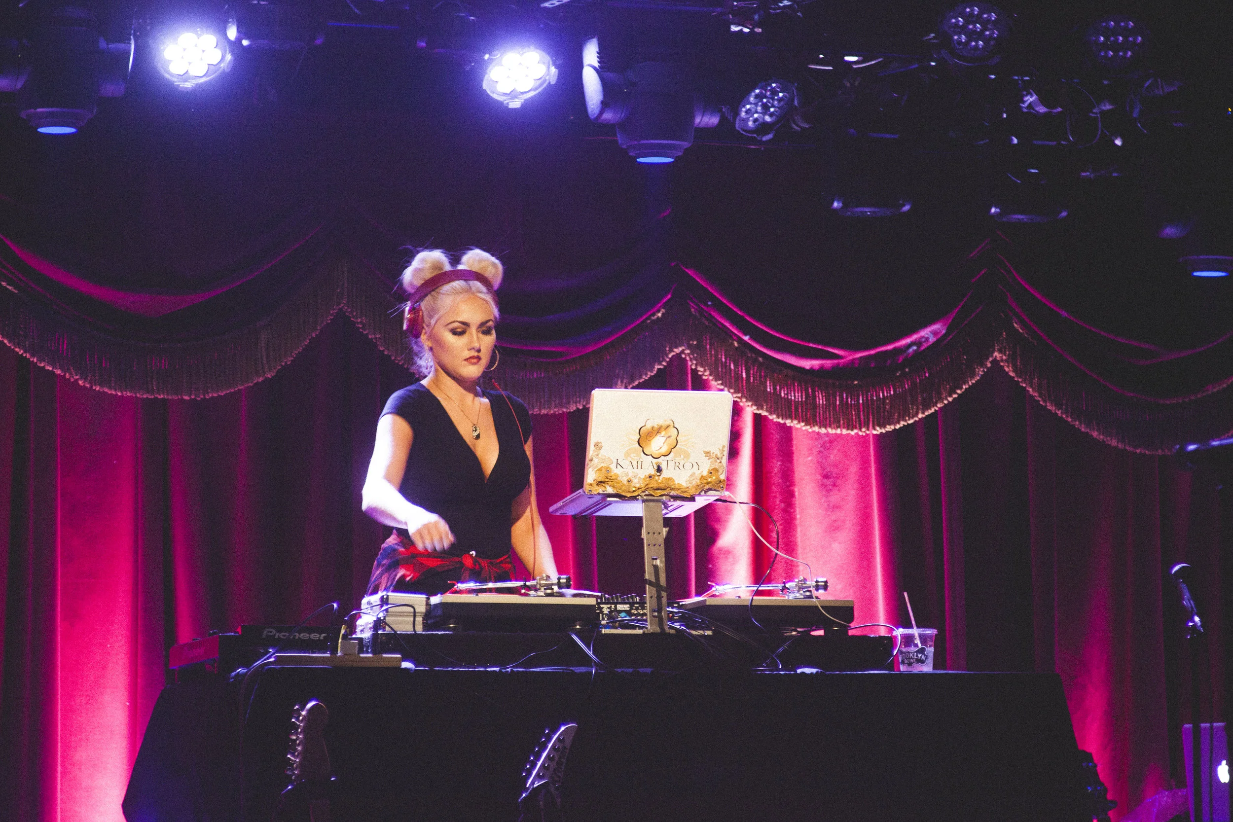 Clef_BrooklynBowl72FLRS.jpg