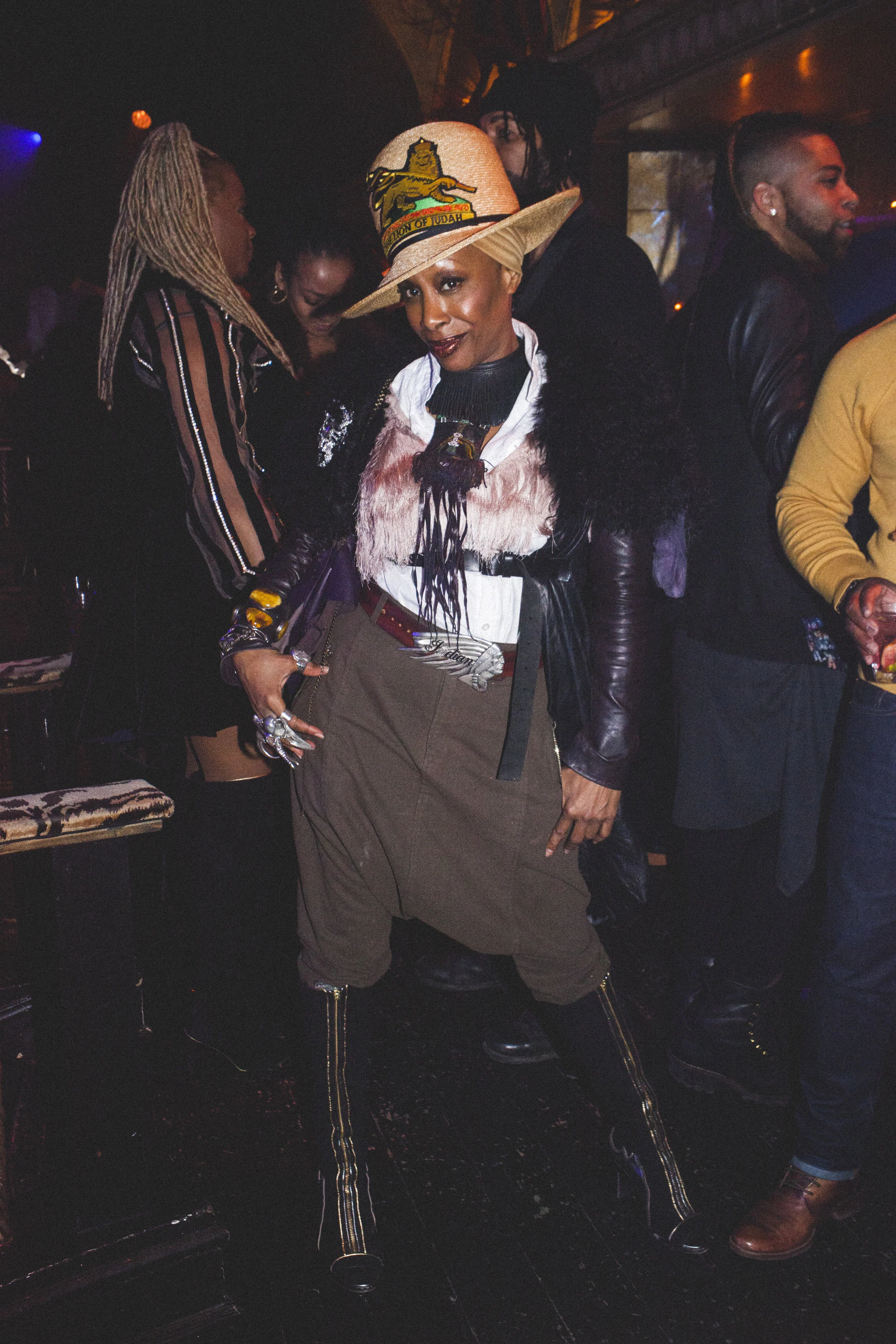 LuxxBall026FLRS.JPG