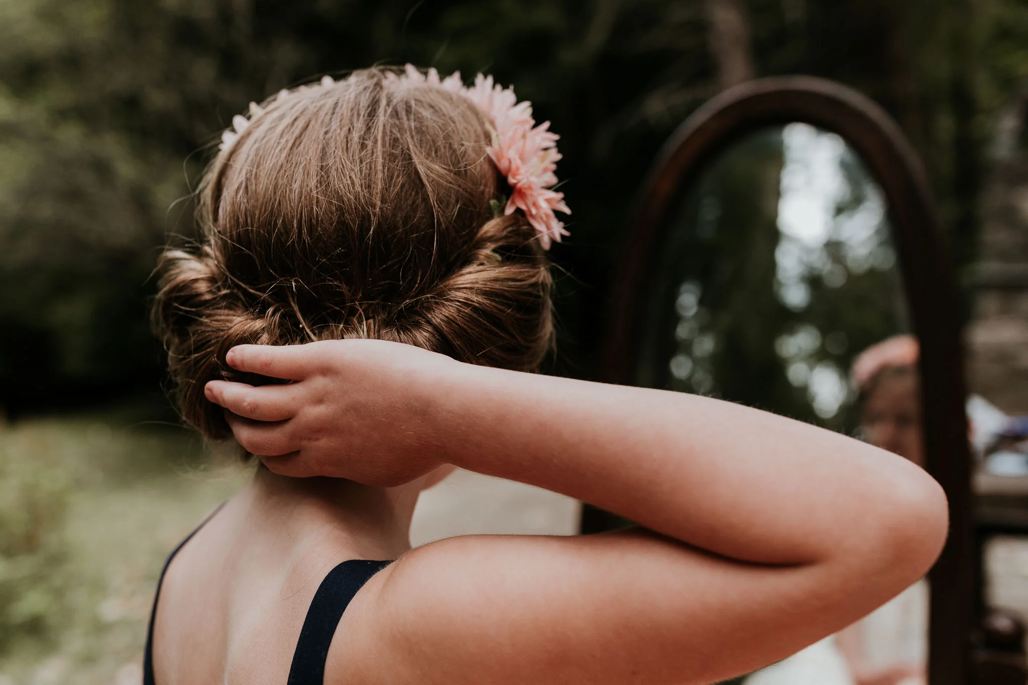 flower girl hair Inso -seattle wedding photography 