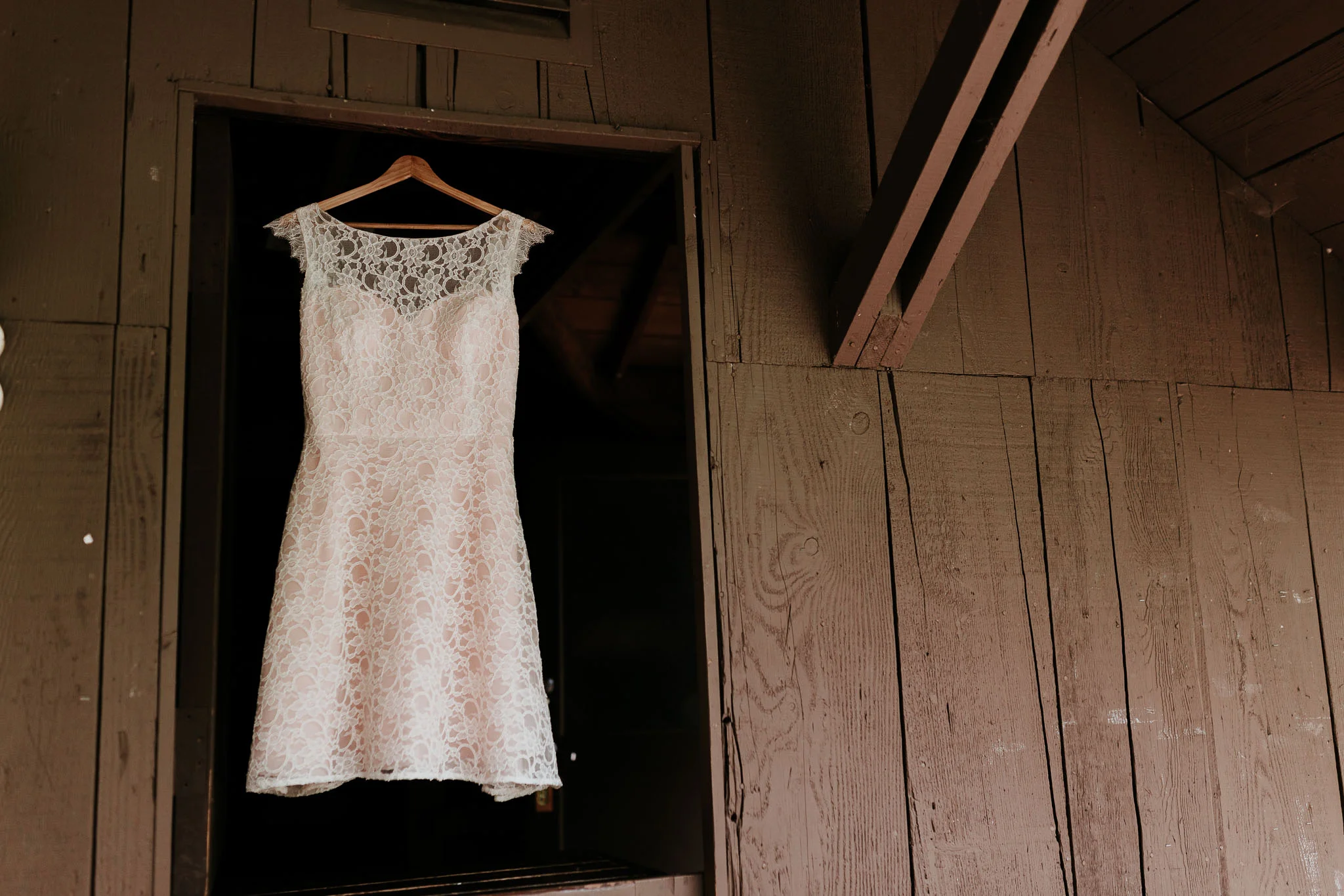 Documentary style wedding photography by Georgia Haygood photography 