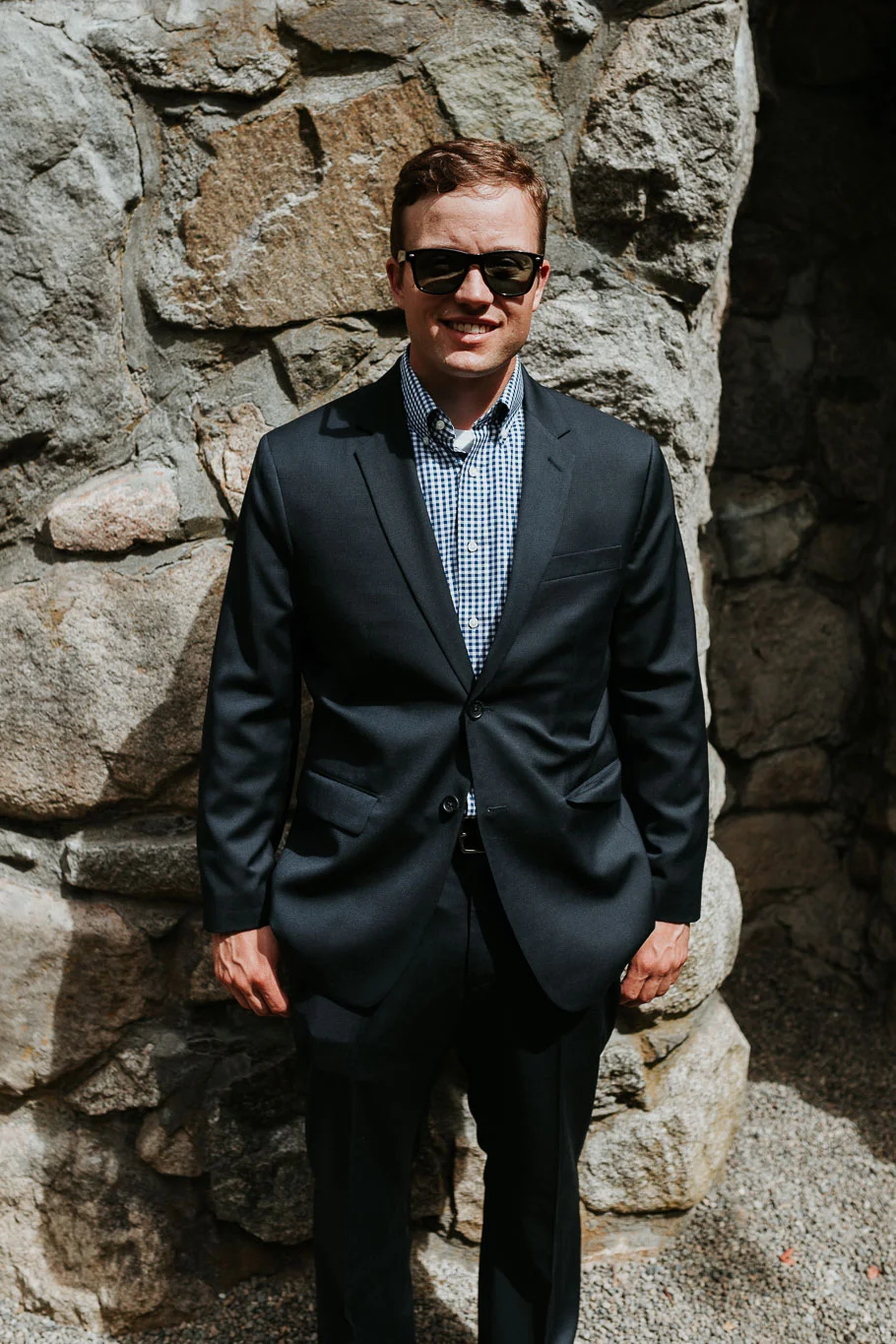 groom during first look 