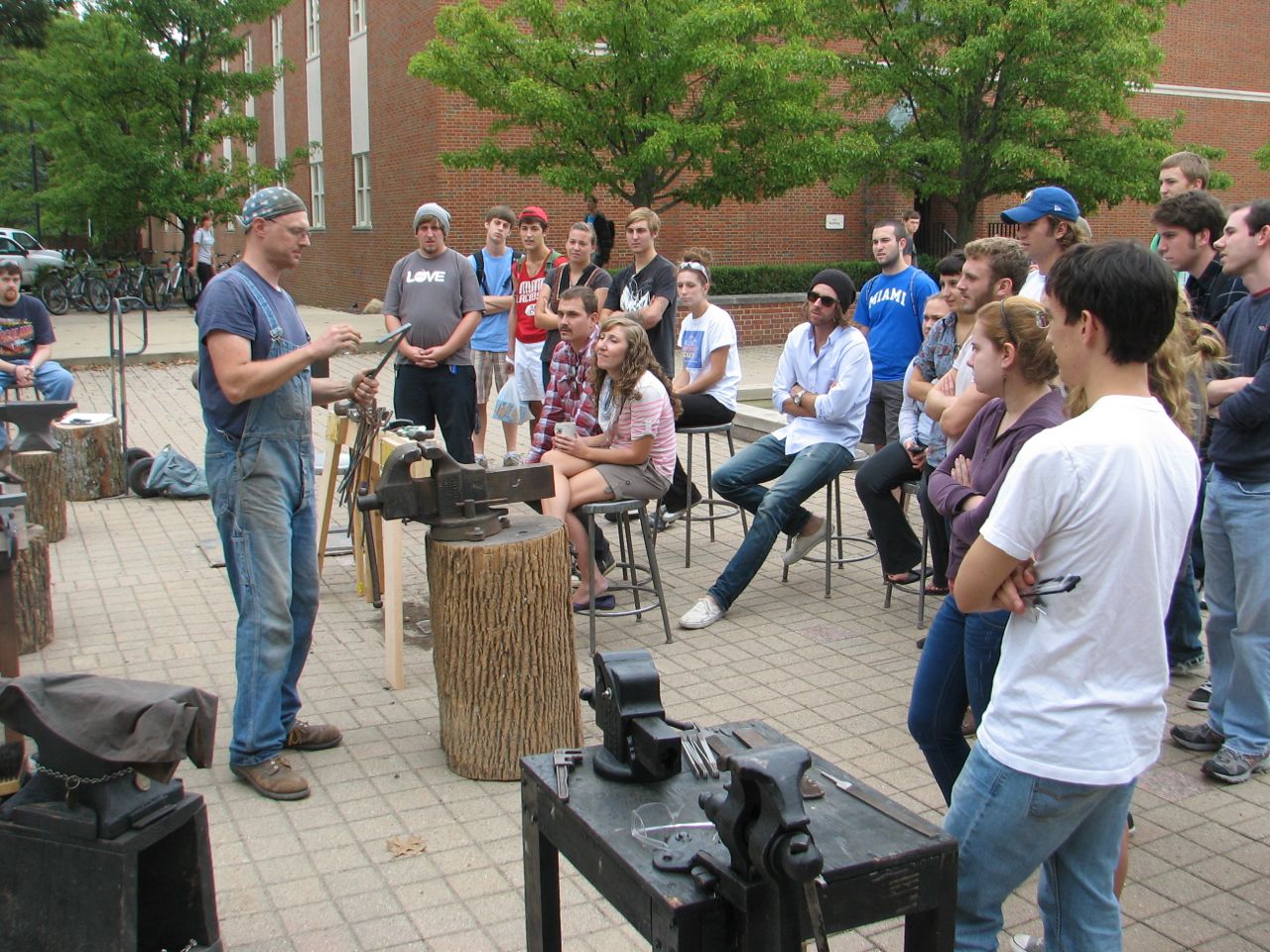 Dan Mackessy demonstrating bending techniques