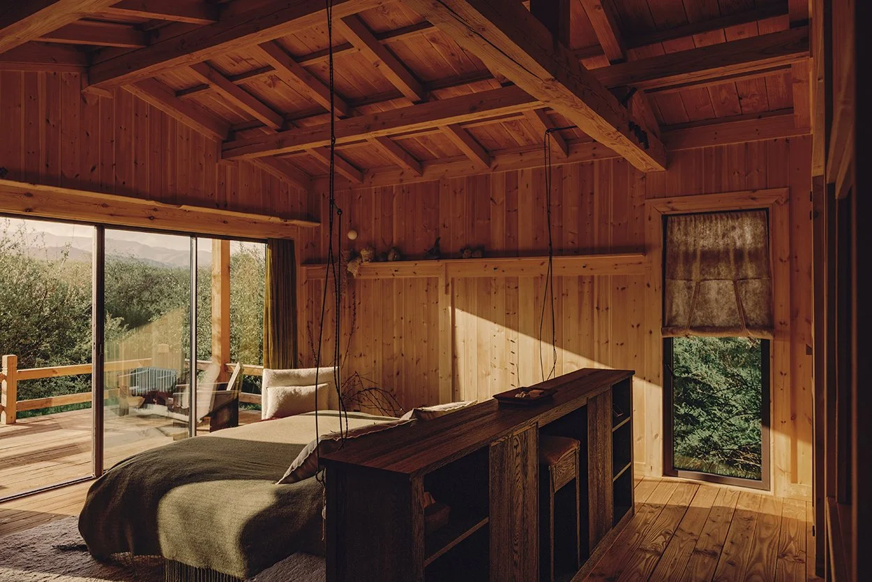 Cabin_Wildflower_02.jpg