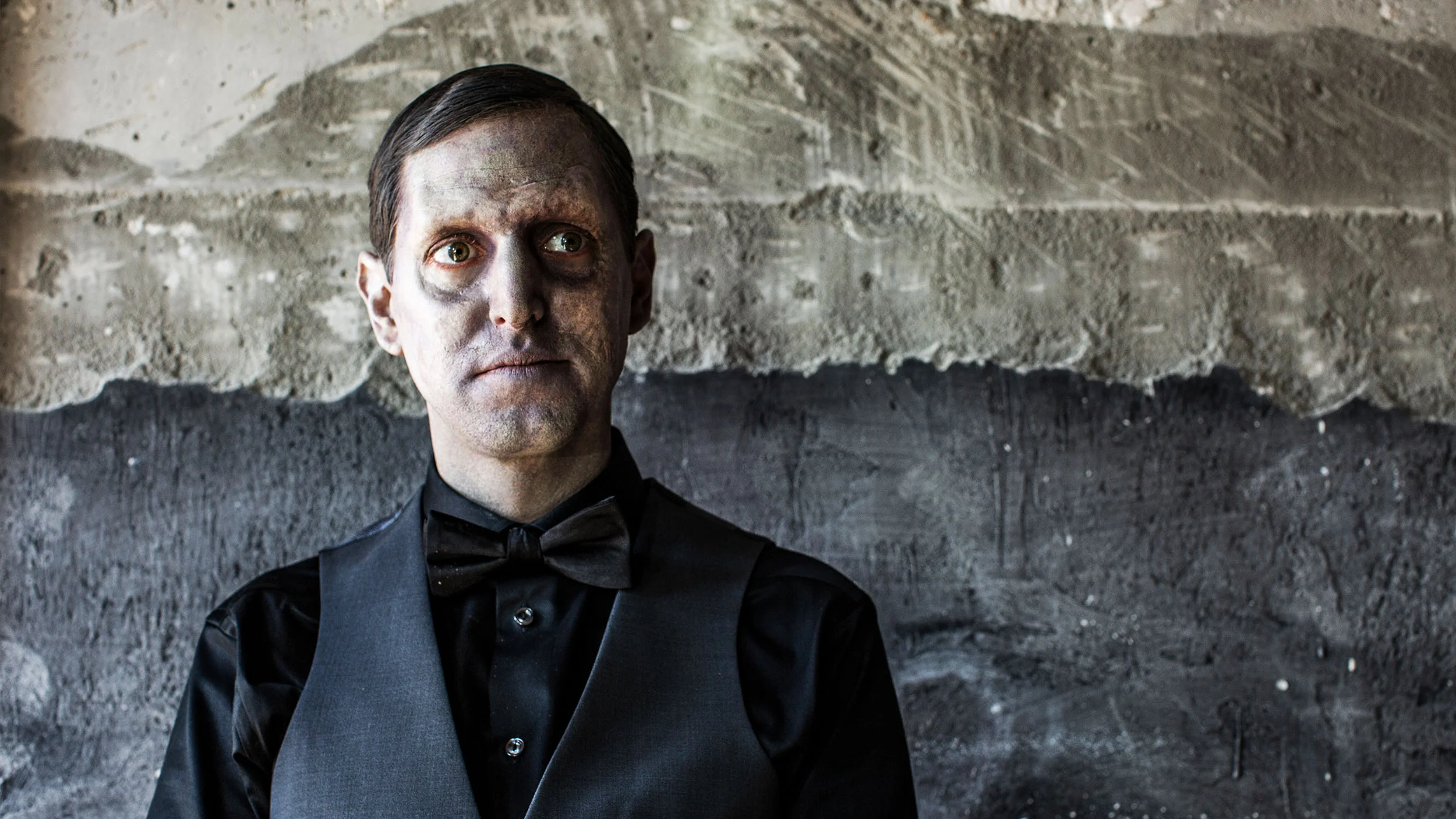To celebrate Halloween Gnarly style, we introduced Zack, the world’s first Zombie sommelier, or what we like to call, Zombelier. He’s not only a wine expert, but also undead, which makes his job challenging at times. Watch and see for yourself. Agency : Evolution Bureau Role : Sr. Art Director