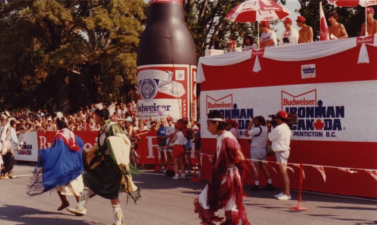Aboriginal dancers performing at the finish line, 1986