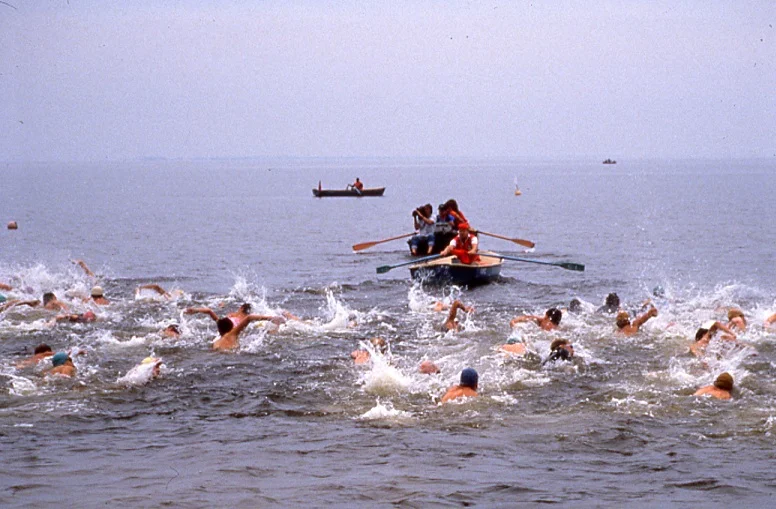 Swim start.