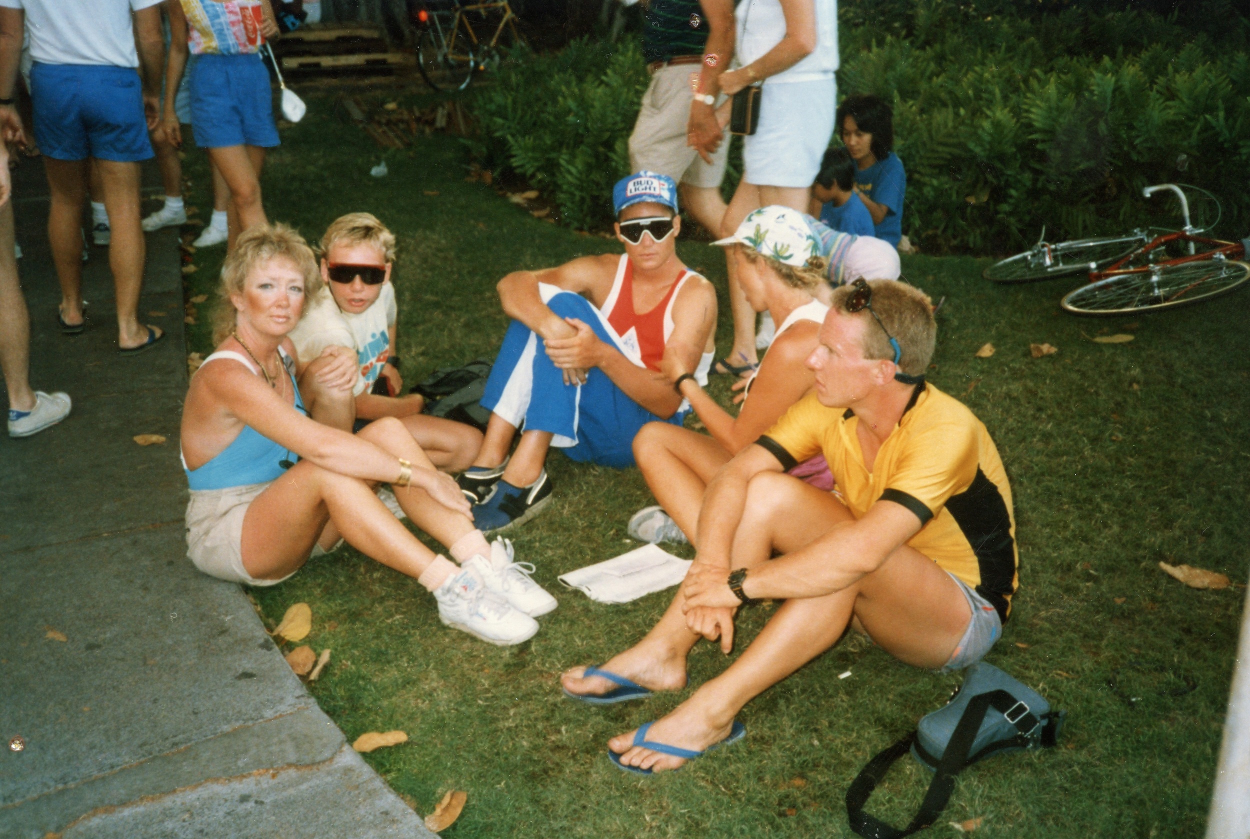  (L to R) Canadian Ultra race director Lynn Van Dove with her son, Ultra champion Tom Price and other athletes at the 1985 Hawaiian Ironman. 