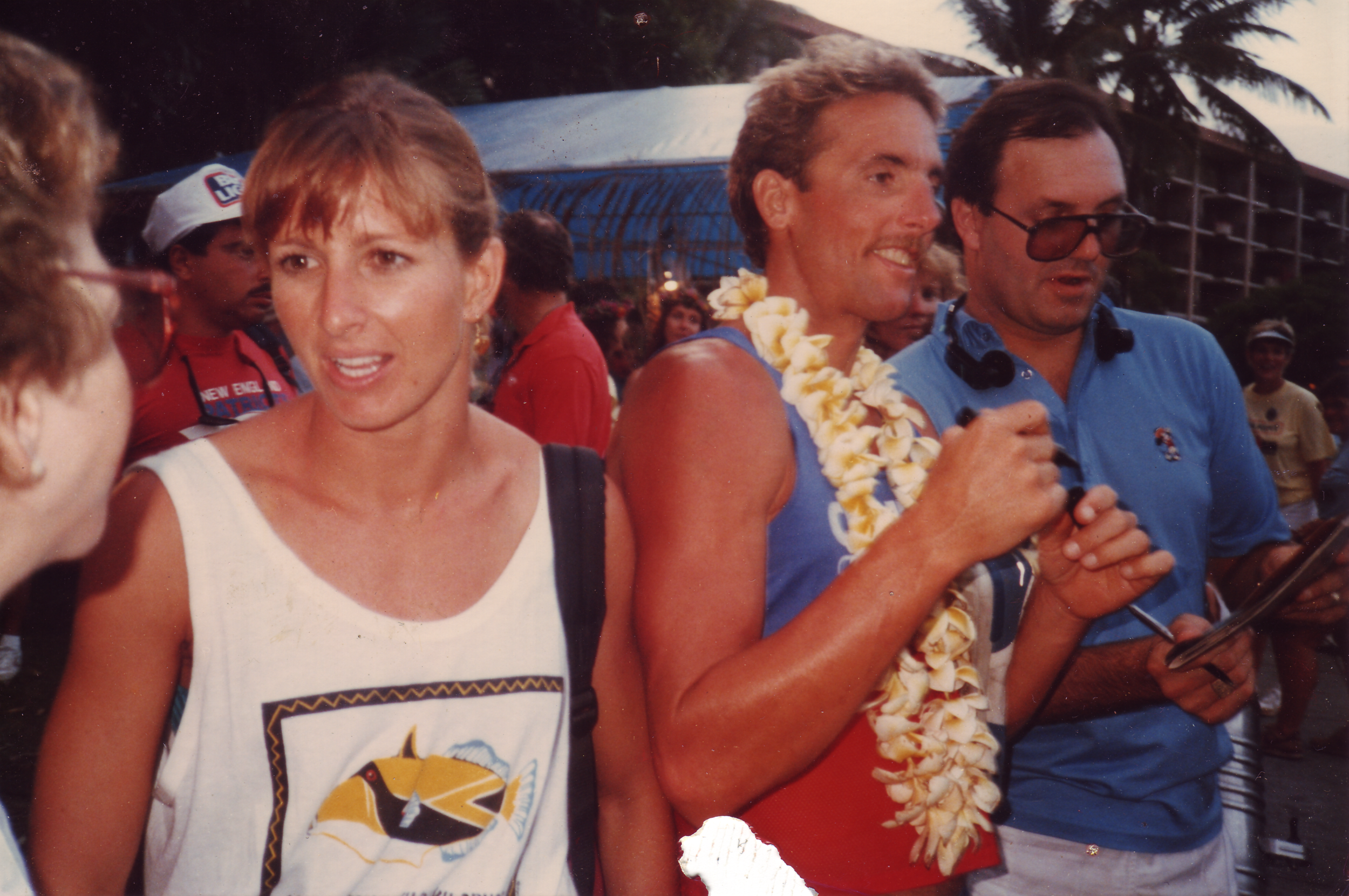  Six-time Ironman world champion Dave Scott and his wife at the finish of the 1985 Ironman. 