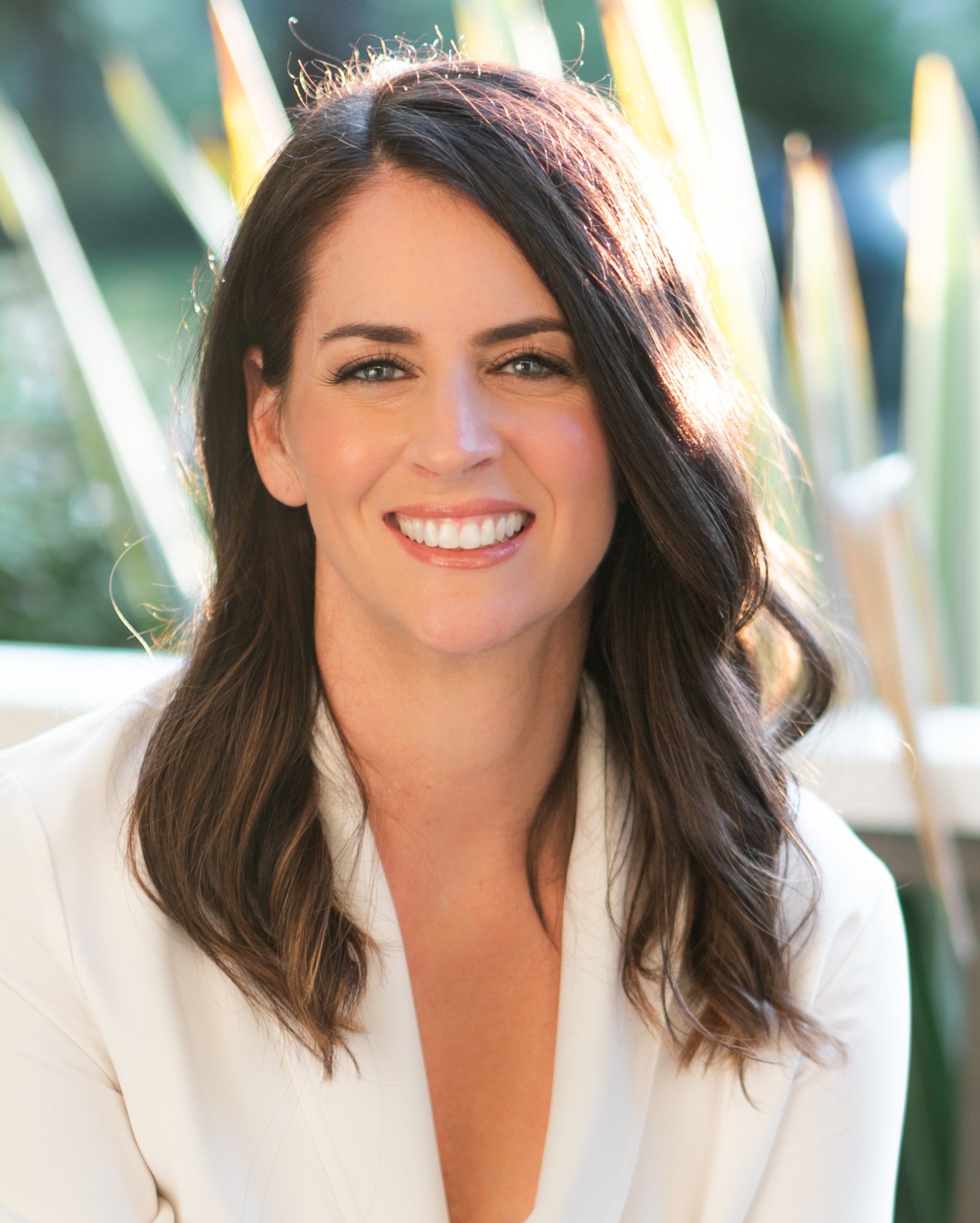 Psychologist & Coach | Dr. Holly Battey