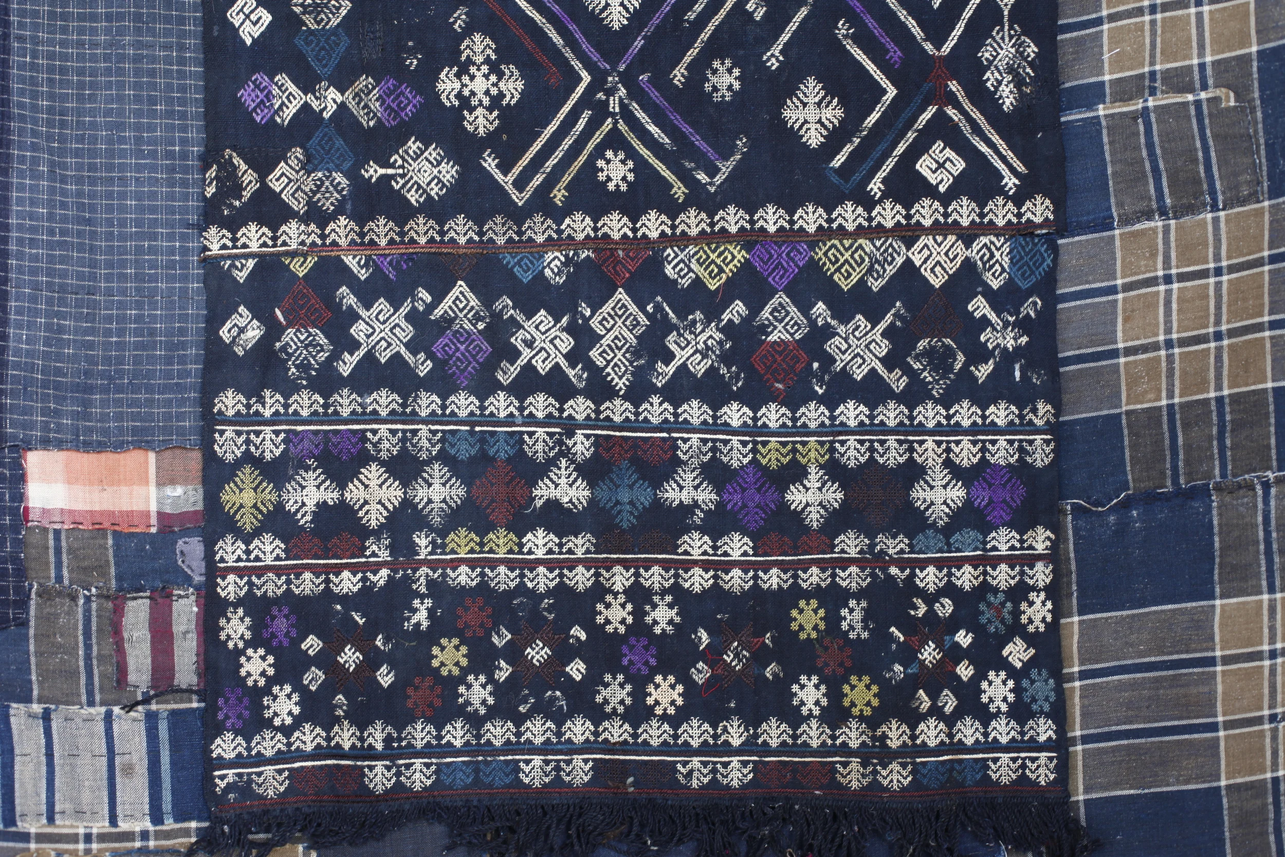  Vietnamese weft Inlay 