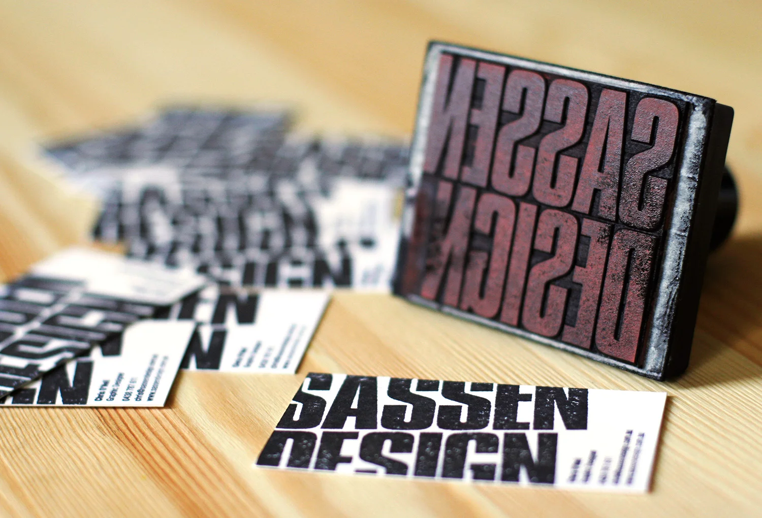 Sassen-Design-rubber-stamp-business-card-2.jpg