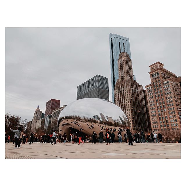 Anish Kapoor&rsquo;s &ldquo;Cloud Gate.&rdquo; He beat out Jeff Koons for this commission: Koons&rsquo; proposal had accessibility issues (it involved a 28-meter-high observation platform) but also, the selection committee simply &ldquo;liked Anish&r