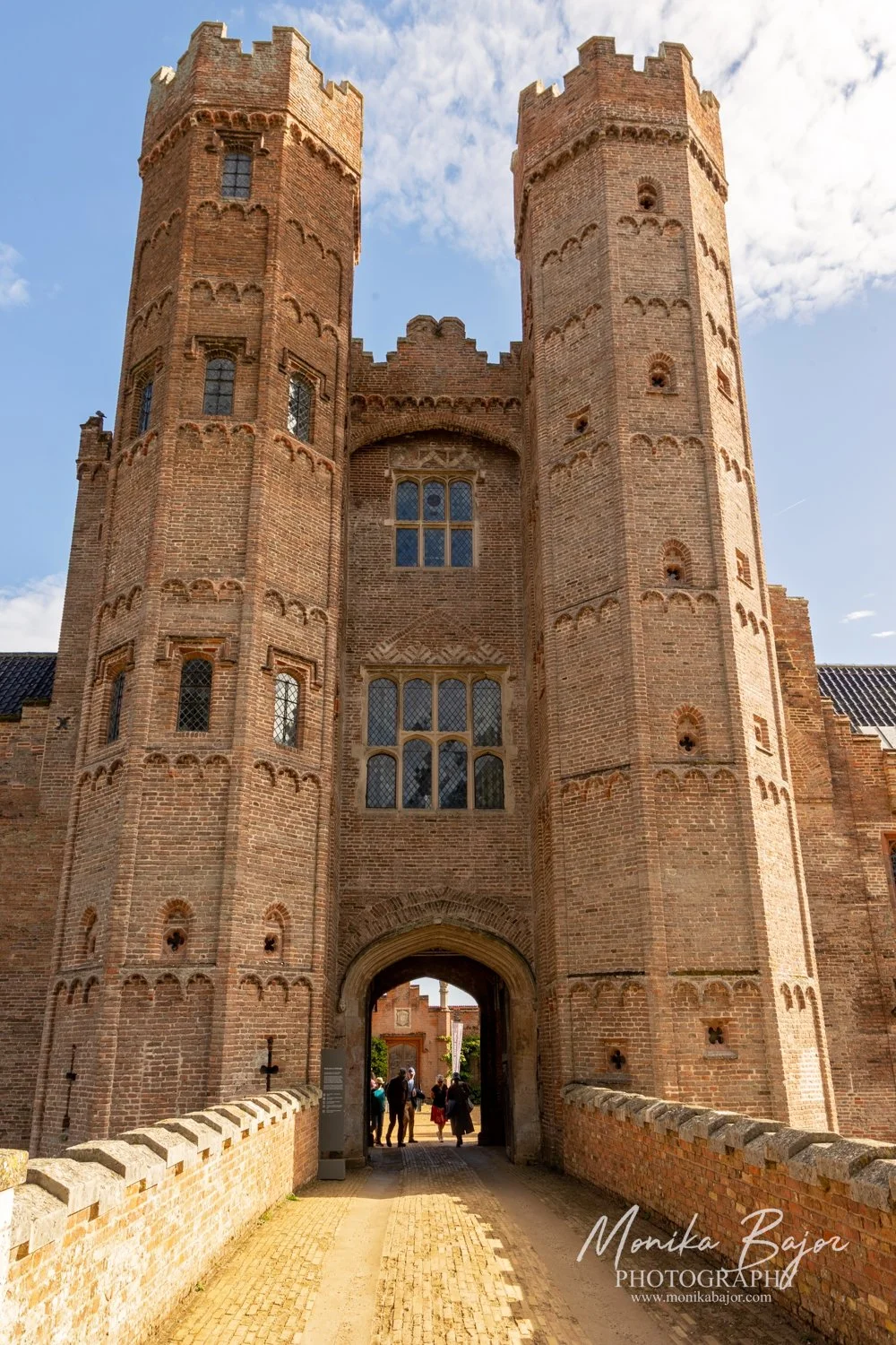 07Monika Bajor Photography-Oxburgh-Oxborough-Weeding Castle-Thetford Forest.jpg