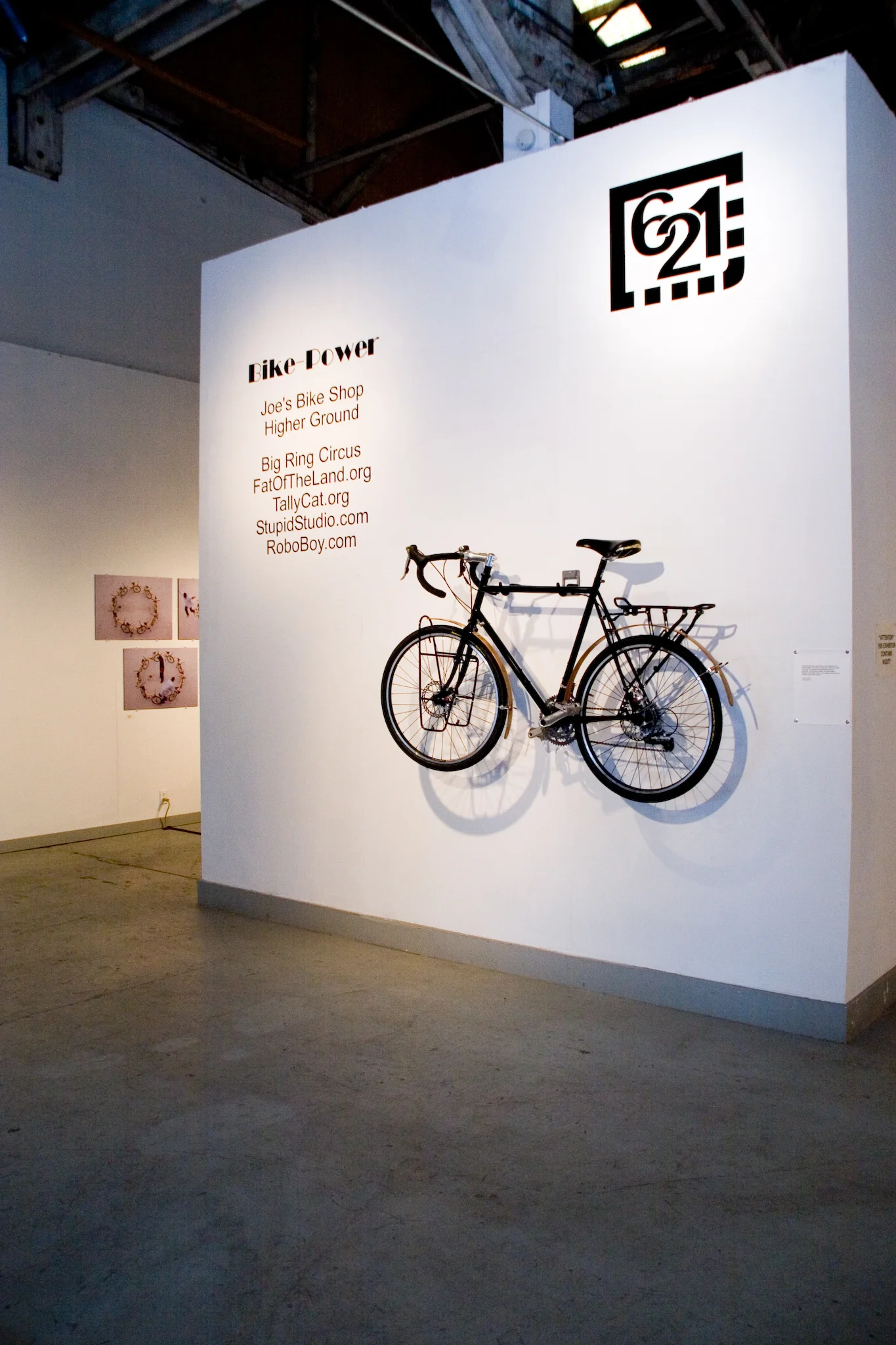 143731366-O.jpg