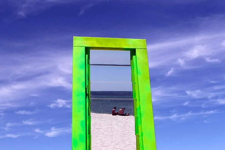 Kaleidoscope, 3 towers each 300 cm 65 x 15 cm, total footprint 6 m x 3 m , wood, mirrastar double sided semitransparent mirror glass, pvc. Sculptures by the Sea 2010