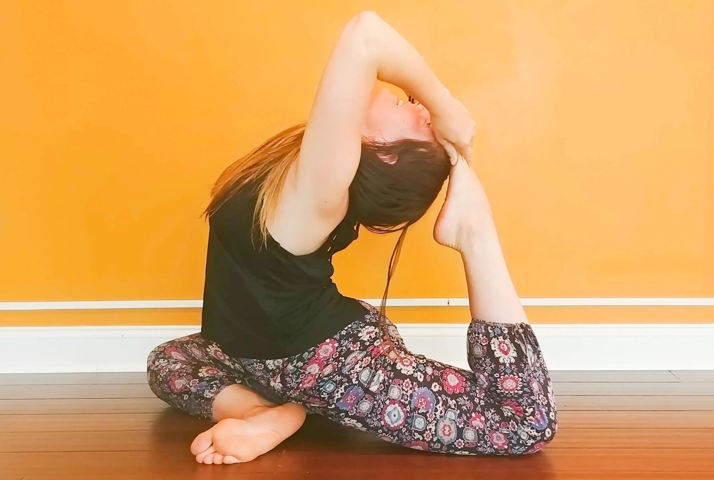 Rachel Pose1.jpg