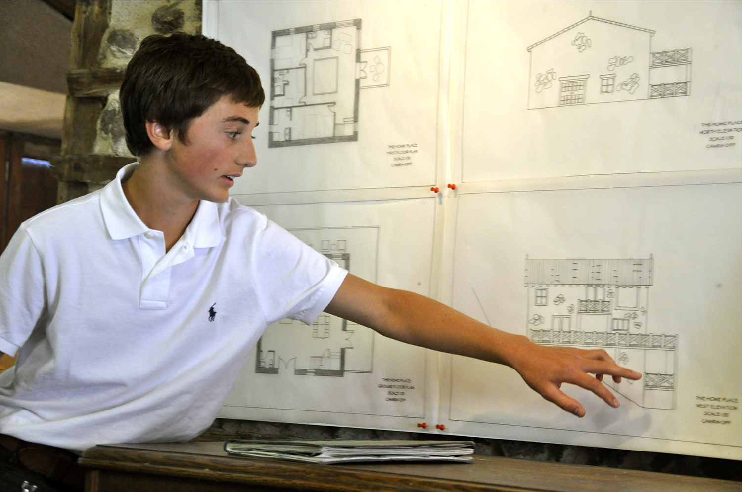 high school architecture students presenting their work at les tapies summer programs