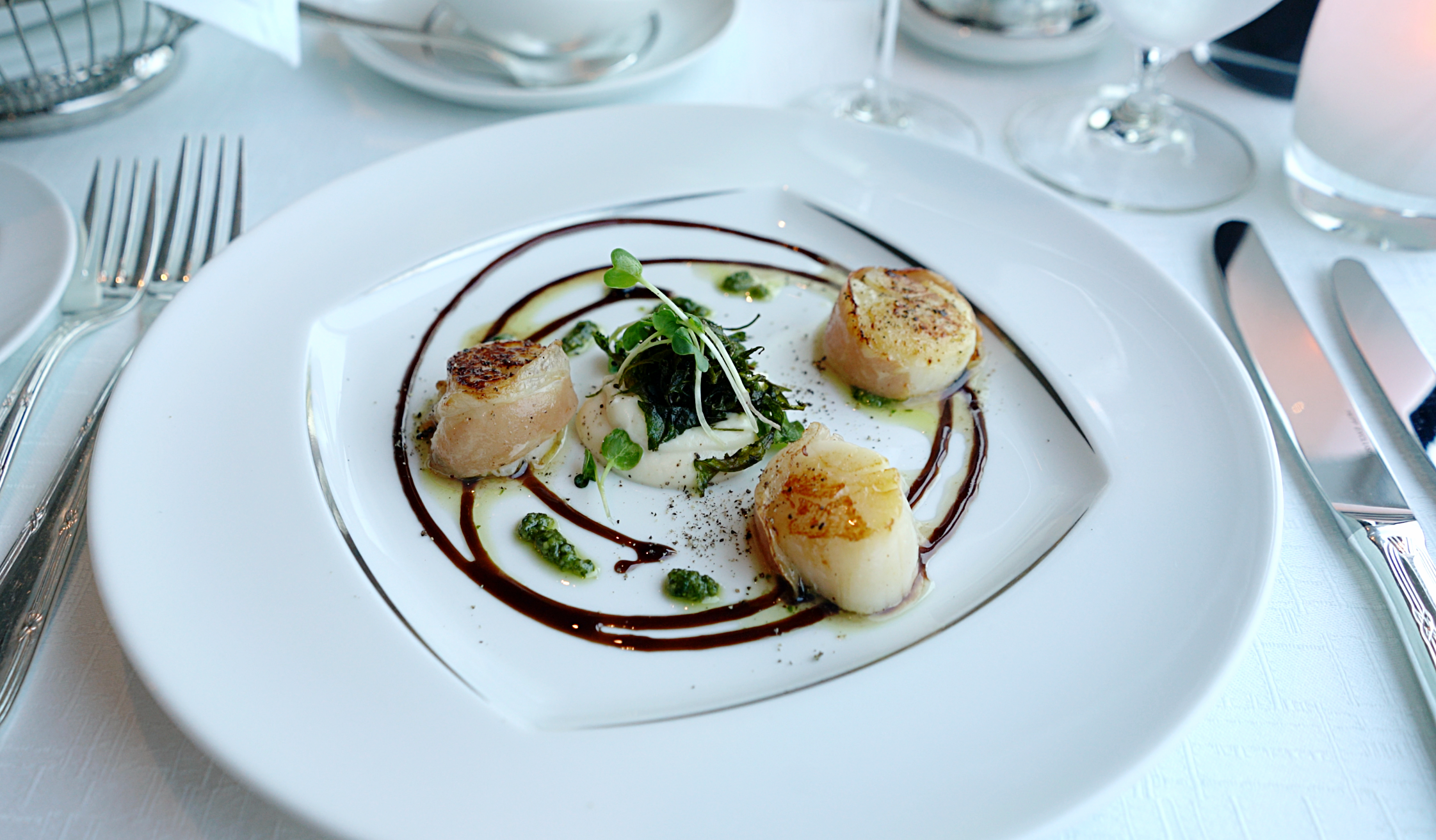 The scallop starter in the Aqualina restaurant.