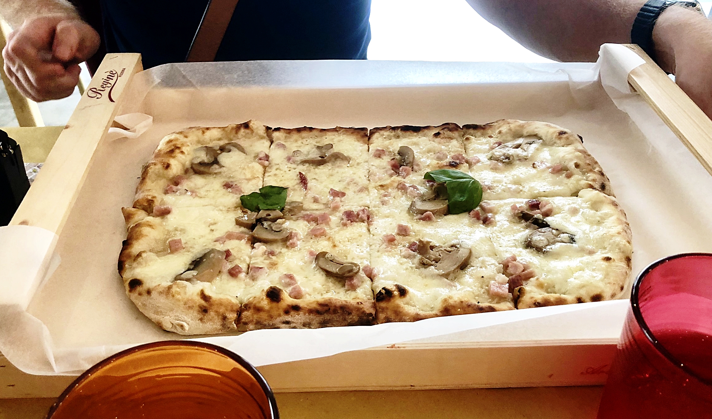  Authentic and delicious Italian pizza served in a wooden box! 