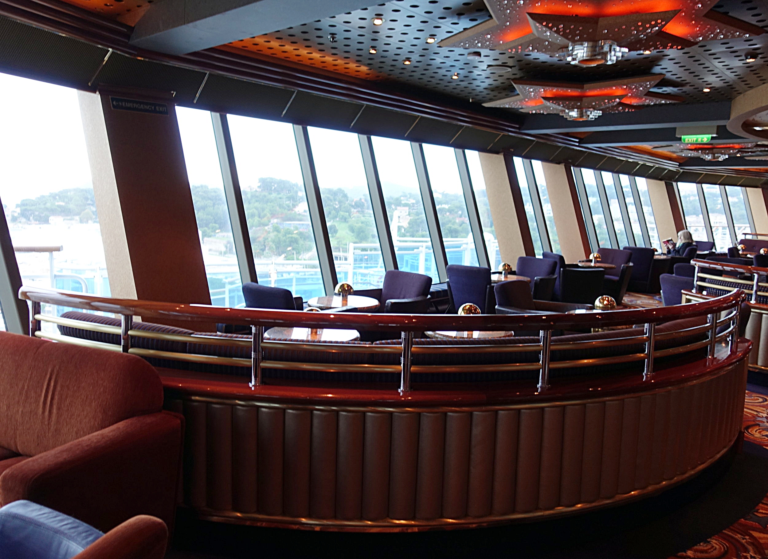  The panoramic aft windows in the Skywalker Lounge.  