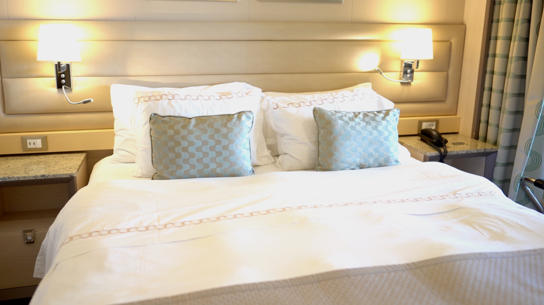 Luxurious Italian bedlinen.