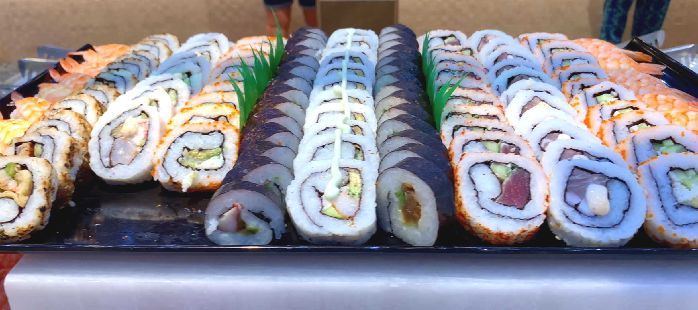  Lunchtime sushi. 