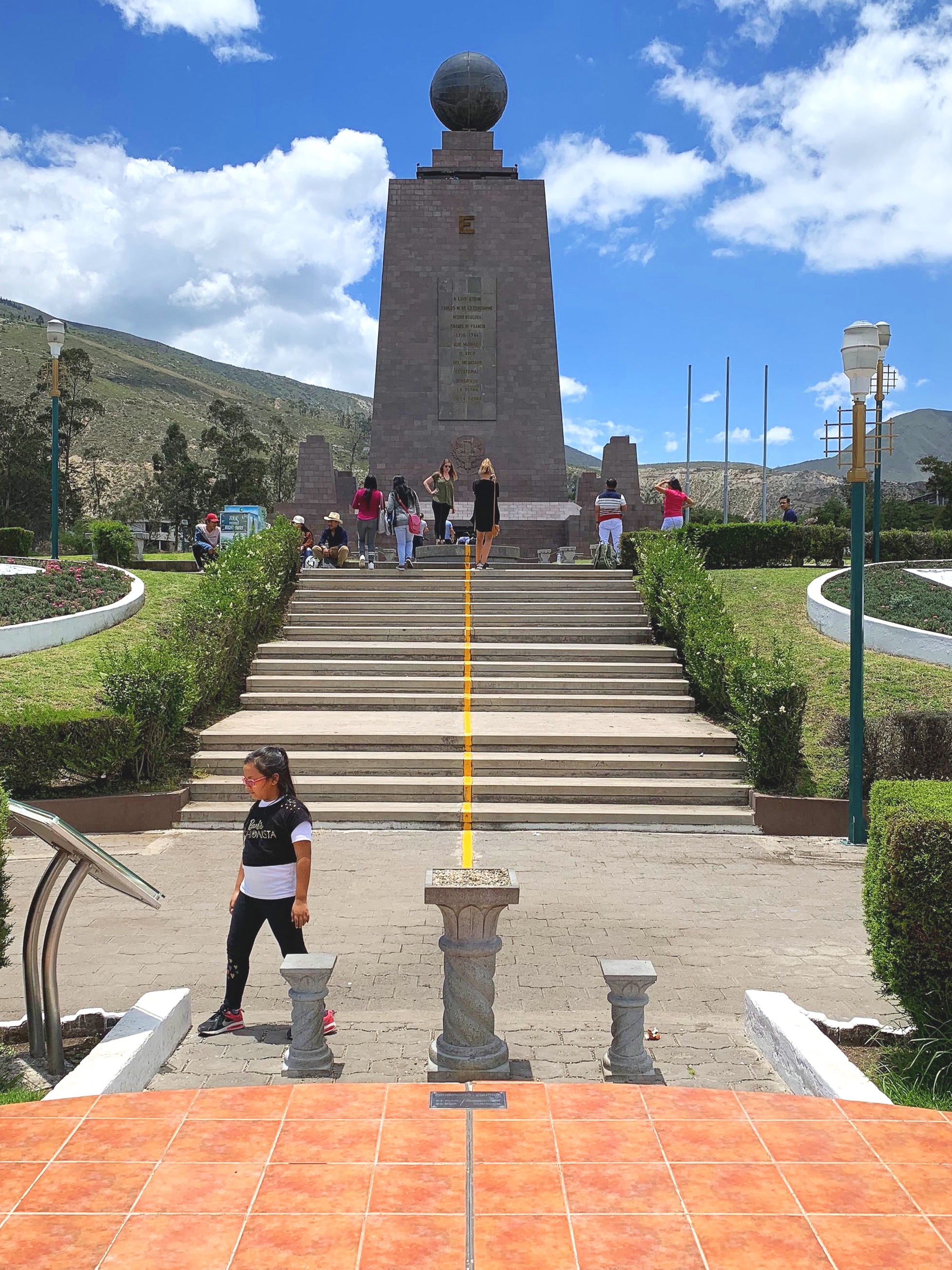The original equator monument.