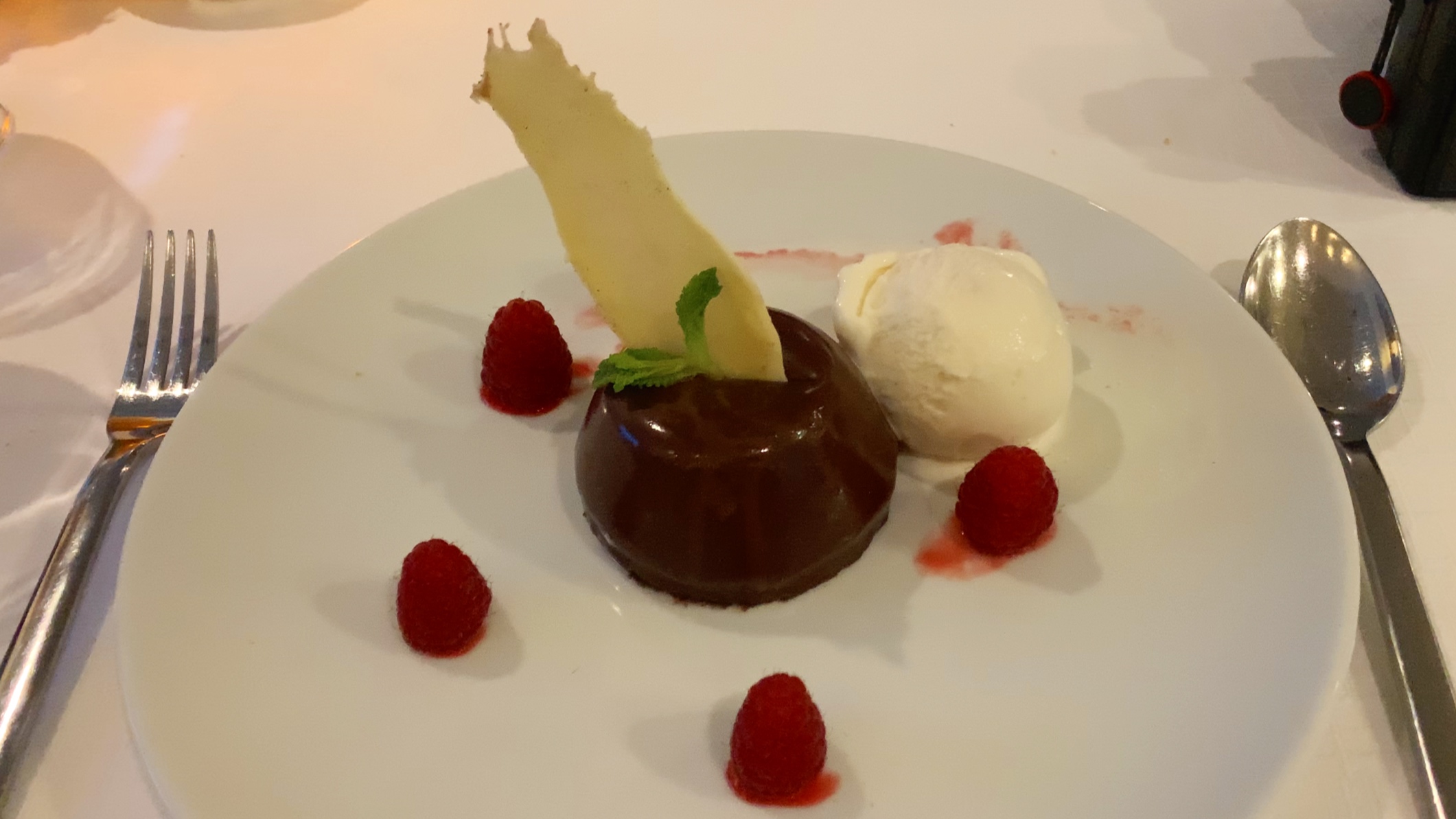  Chocolate dessert 