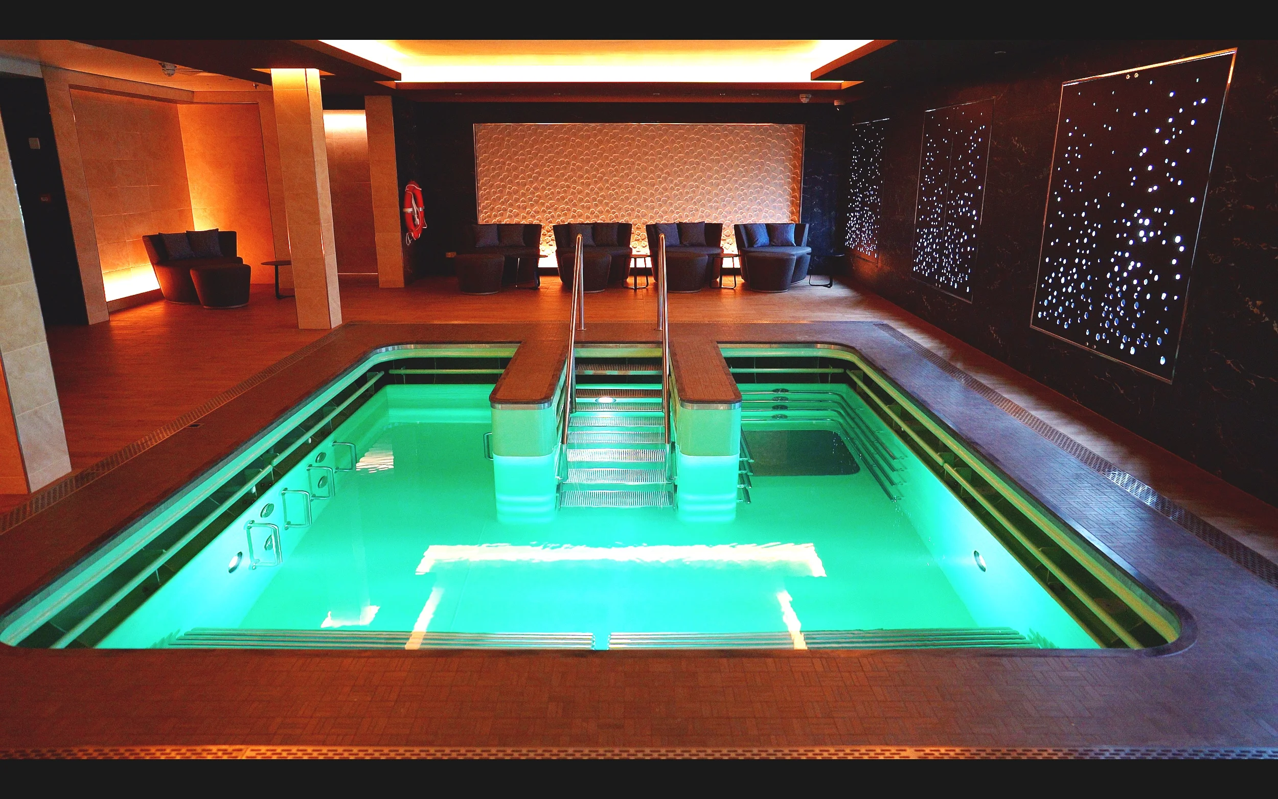 Spa pool