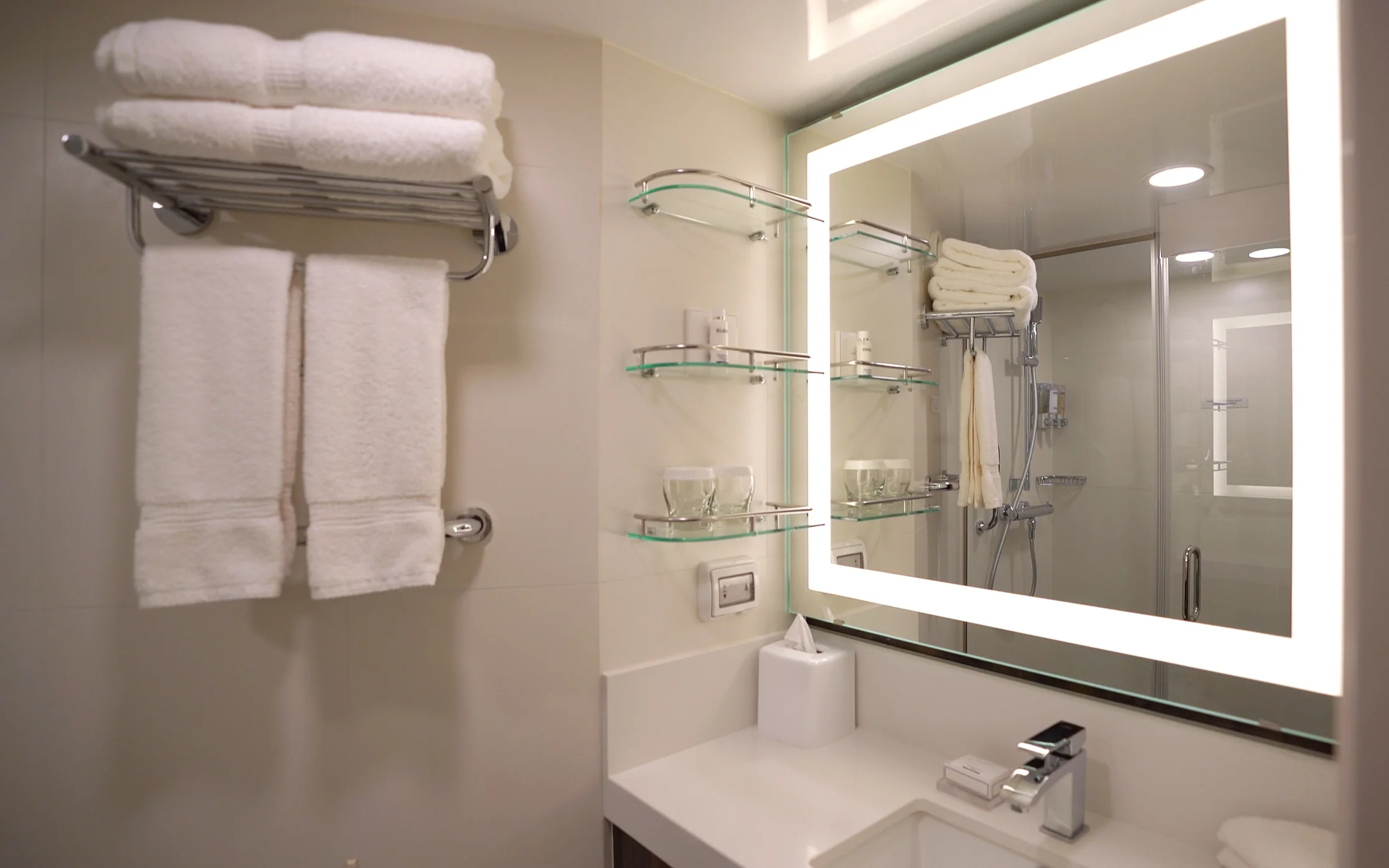 Lovely large, well-lit bathroom