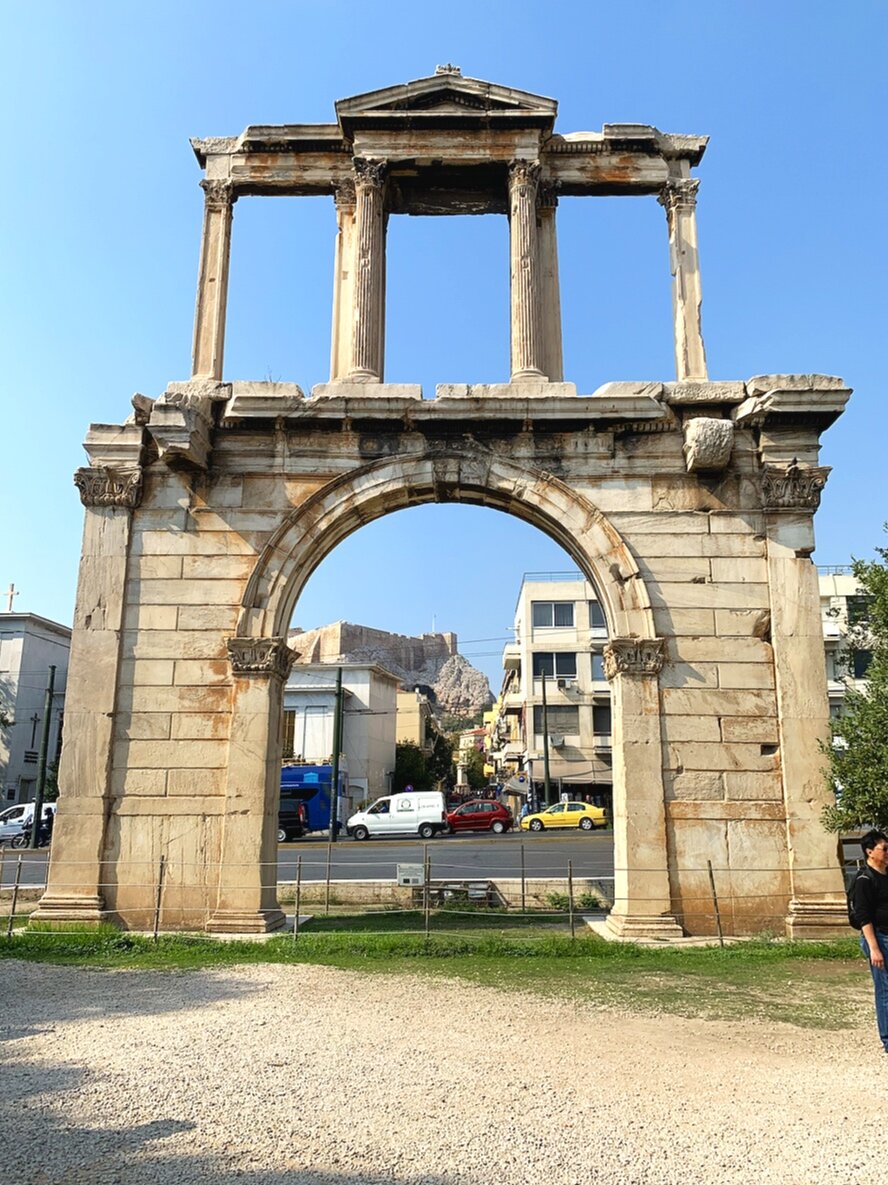  Hadrians Arch 