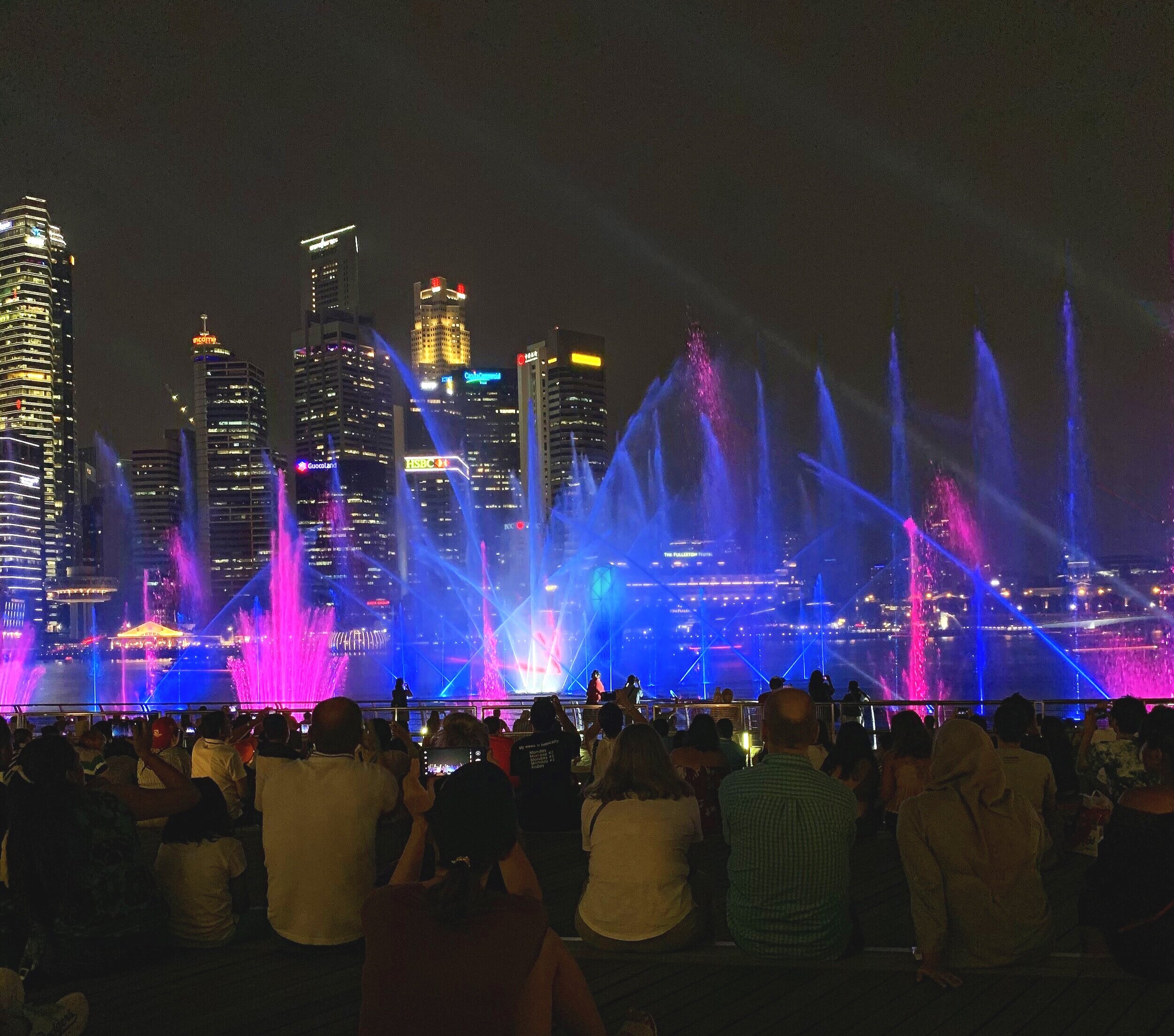 Te incredible Spectra laser and water show