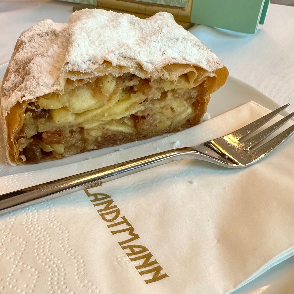 Apple strudel