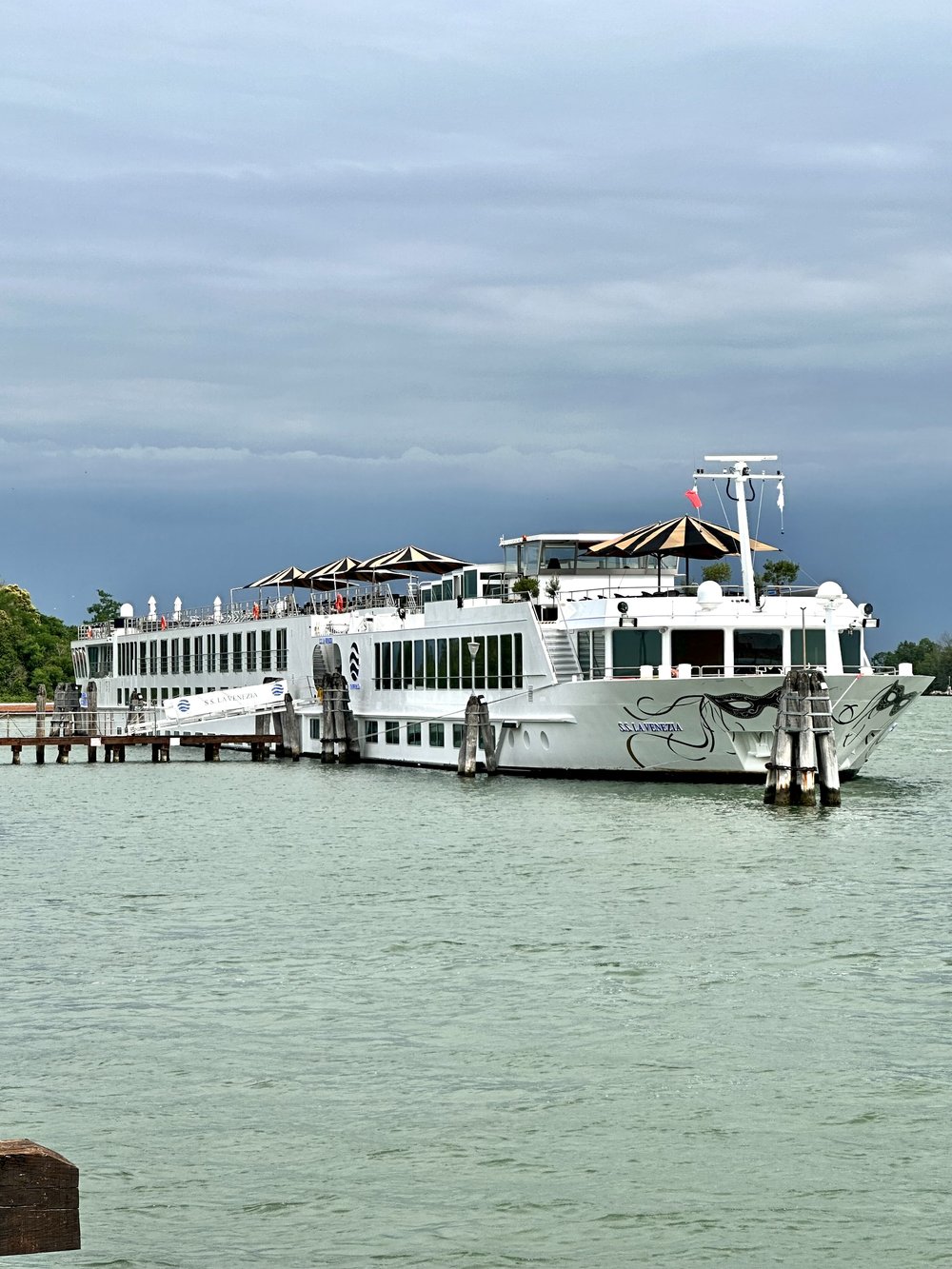 La Venezia docked in Burano