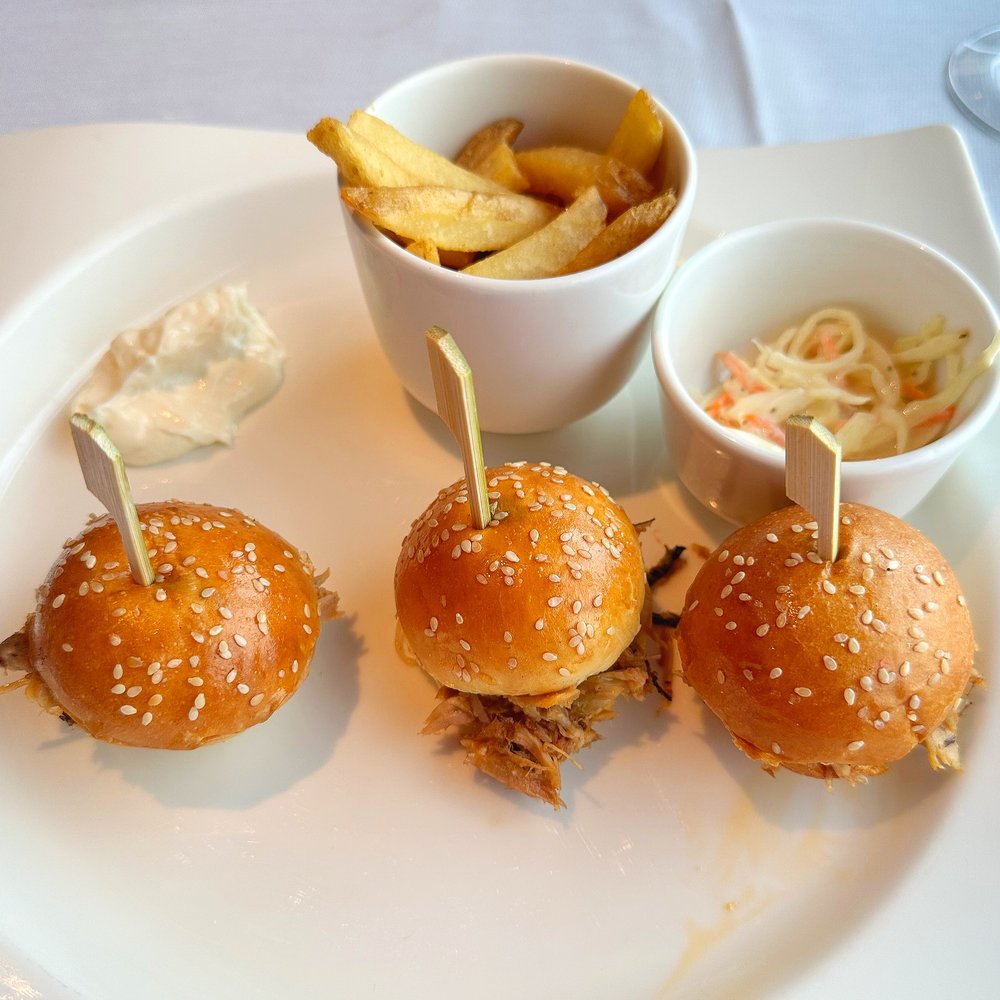 Pulled pork sliders 