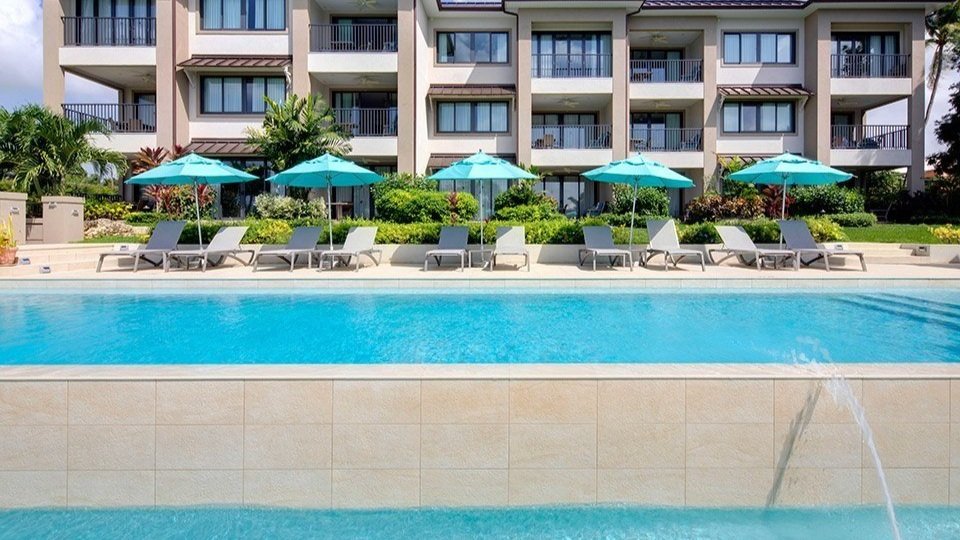 The infinity pool at the rear of the luxury suites 