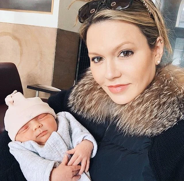 ☁️ Sorry I haven&rsquo;t posted in a bit, was busy bringing this beautiful bundle of joy into the world! ☁️ Everyone, meet #IslaRose 🕊 Her latest adventure has been meeting @makeupbymario when we swung by the office this afternoon. Can&rsquo;t wait 