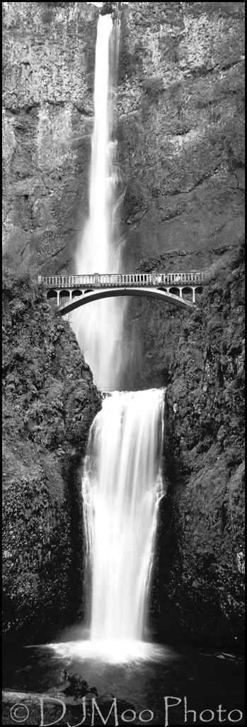    Multnomah Falls, Oregon, USA   