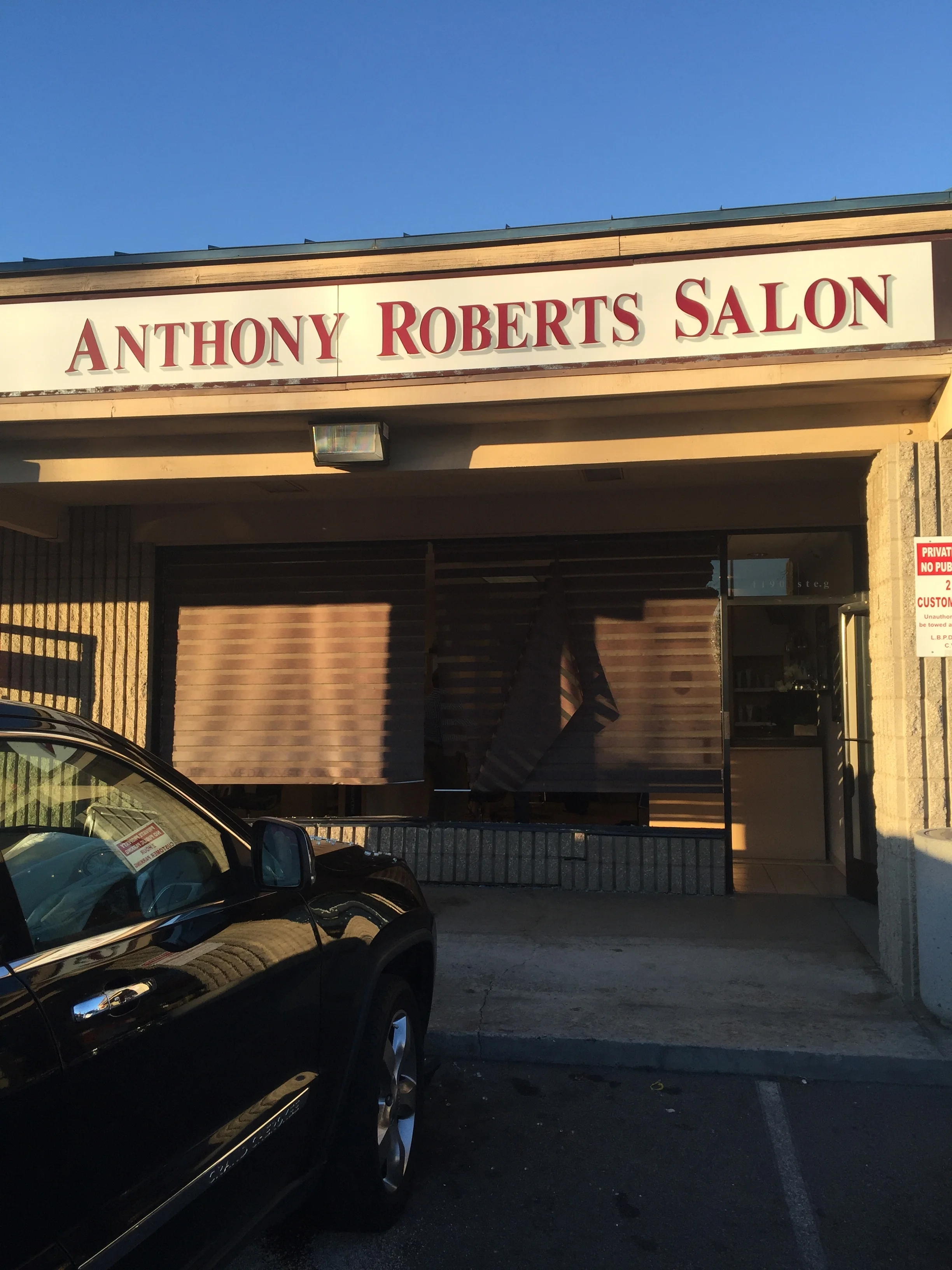 Anthony Roberts Salon - Long Beach