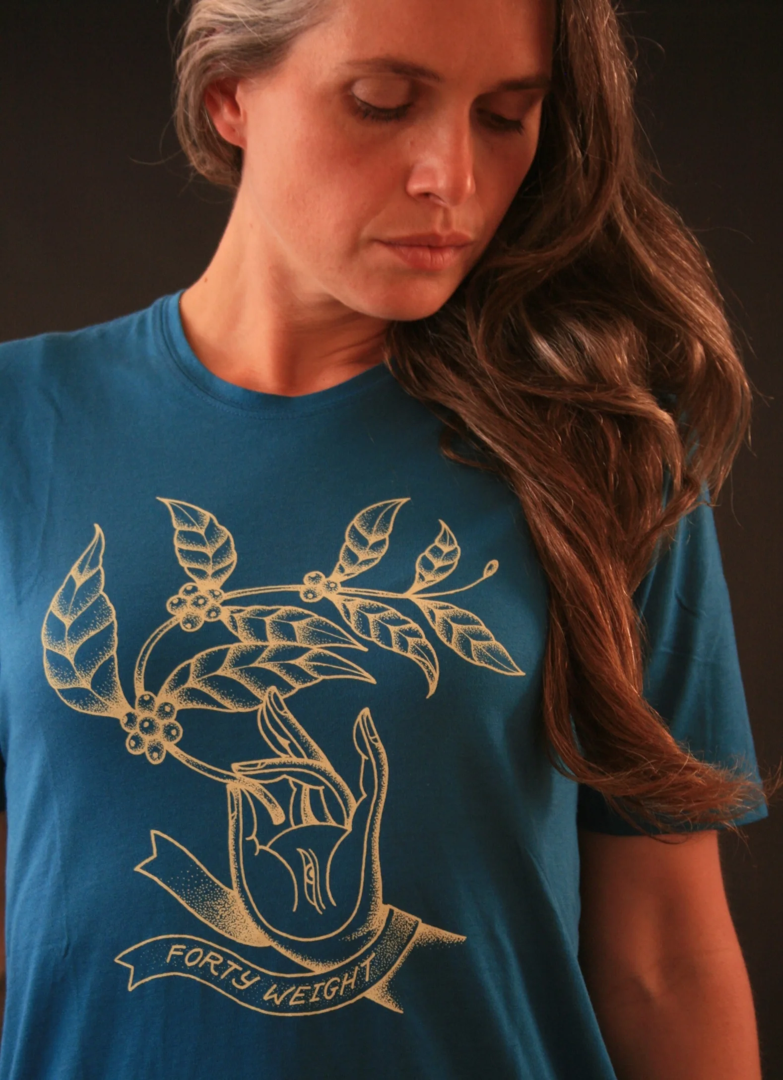 BLUE T_Babs looking dwon.JPG