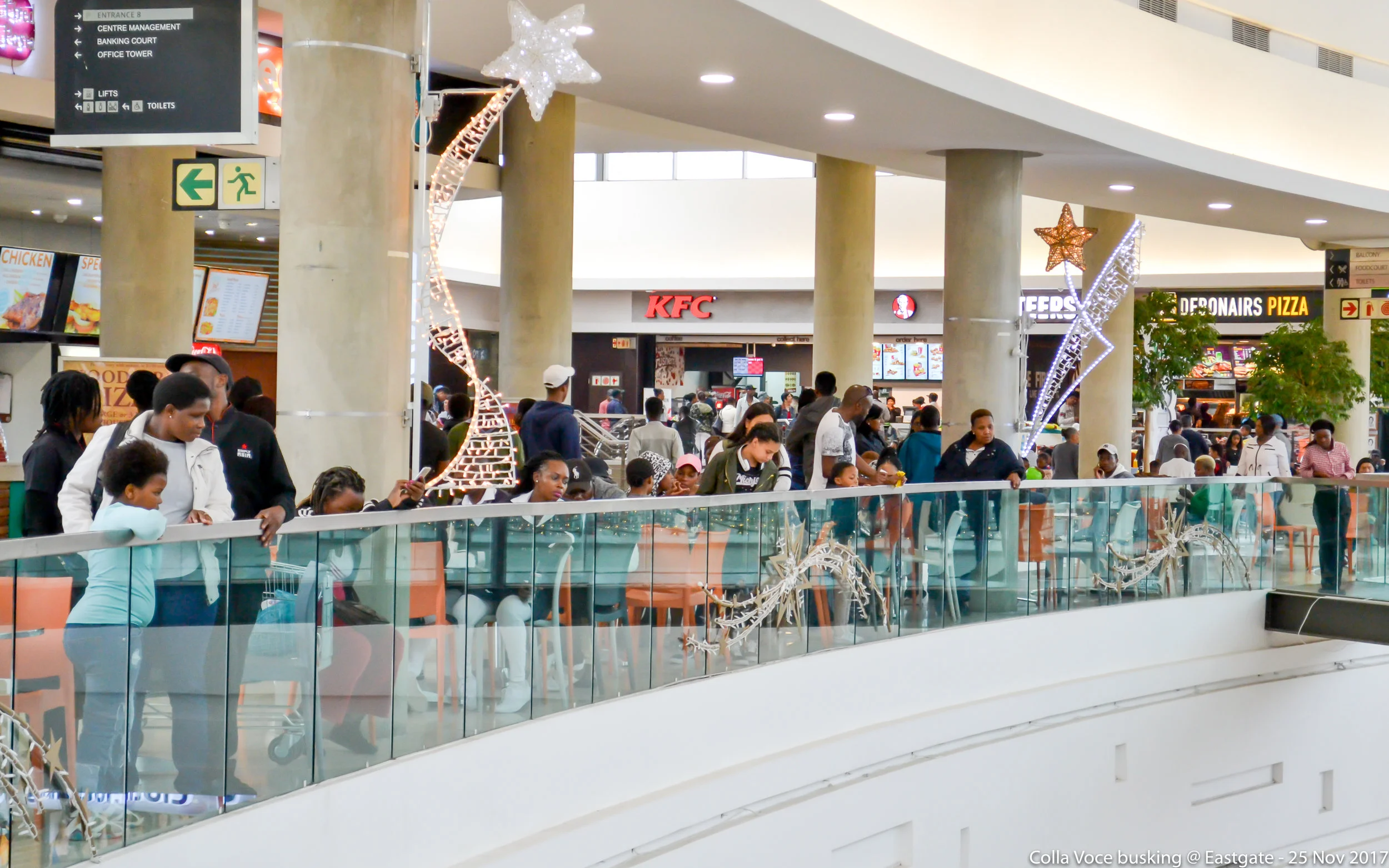 25 Nov 2017 Eastgate Busk 11.jpg
