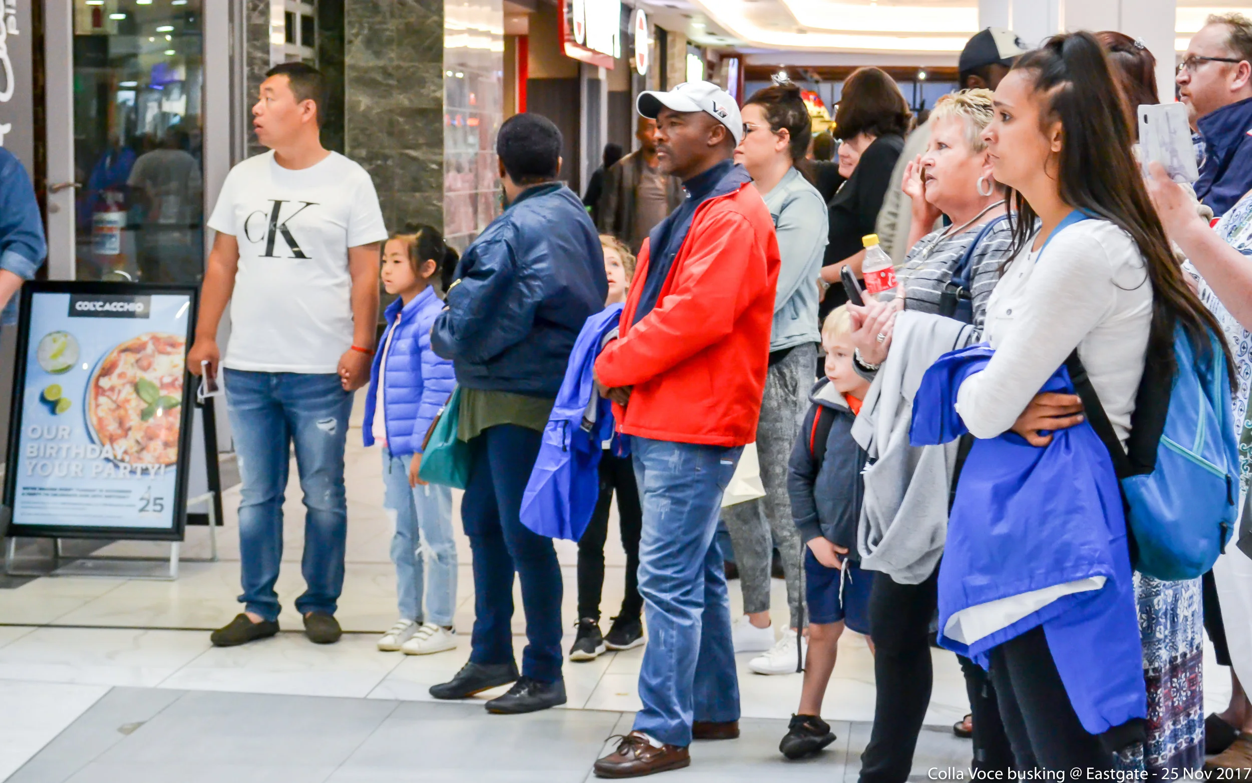 25 Nov 2017 Eastgate Busk 24.jpg