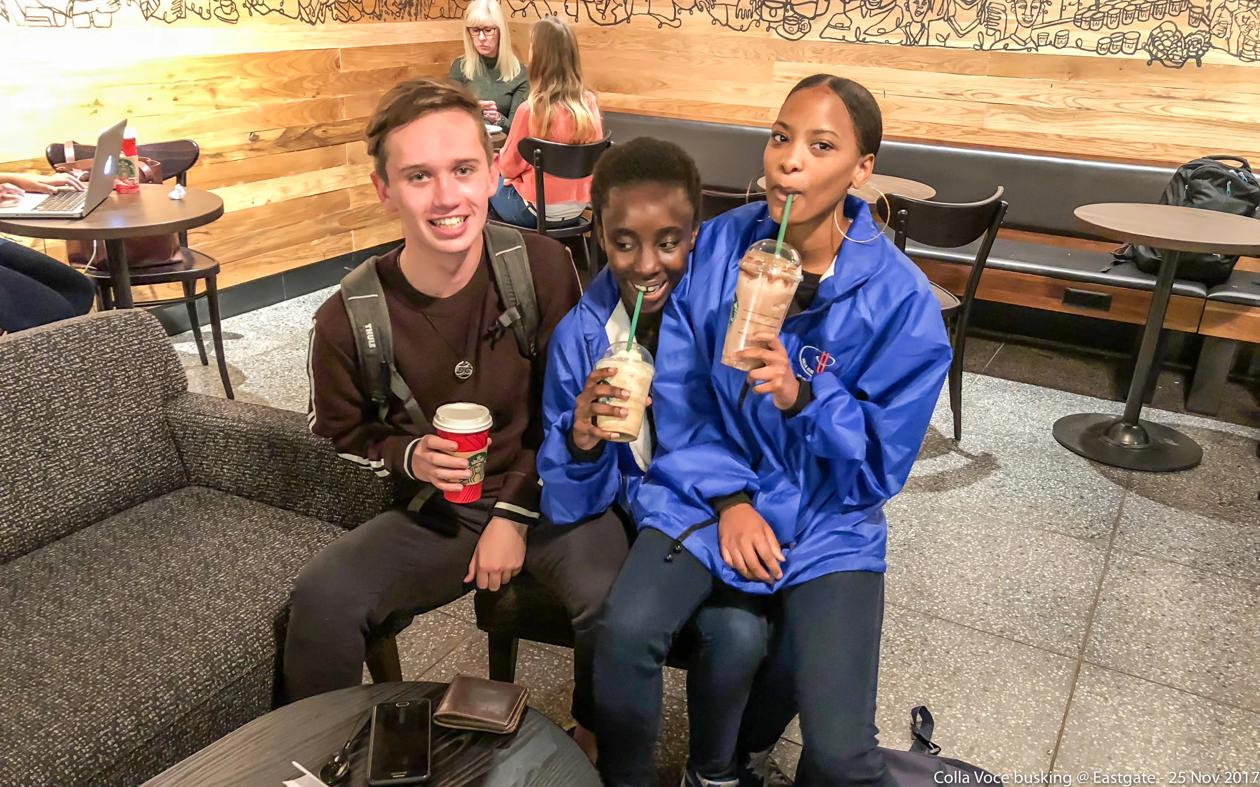 25 Nov 2017 Eastgate Busk 37.jpg
